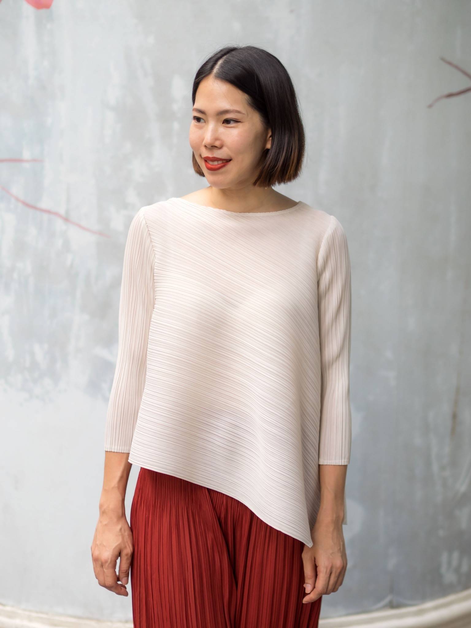 อก 38 นิ้ว 2MUAY รุ่น GJO7161 เสื้อพลีทงานคุณภาพ เสื้อผู้หญิง 13สี FREE SIZE HALF SLEEVE ASYMMETRIC PLEATED TOP