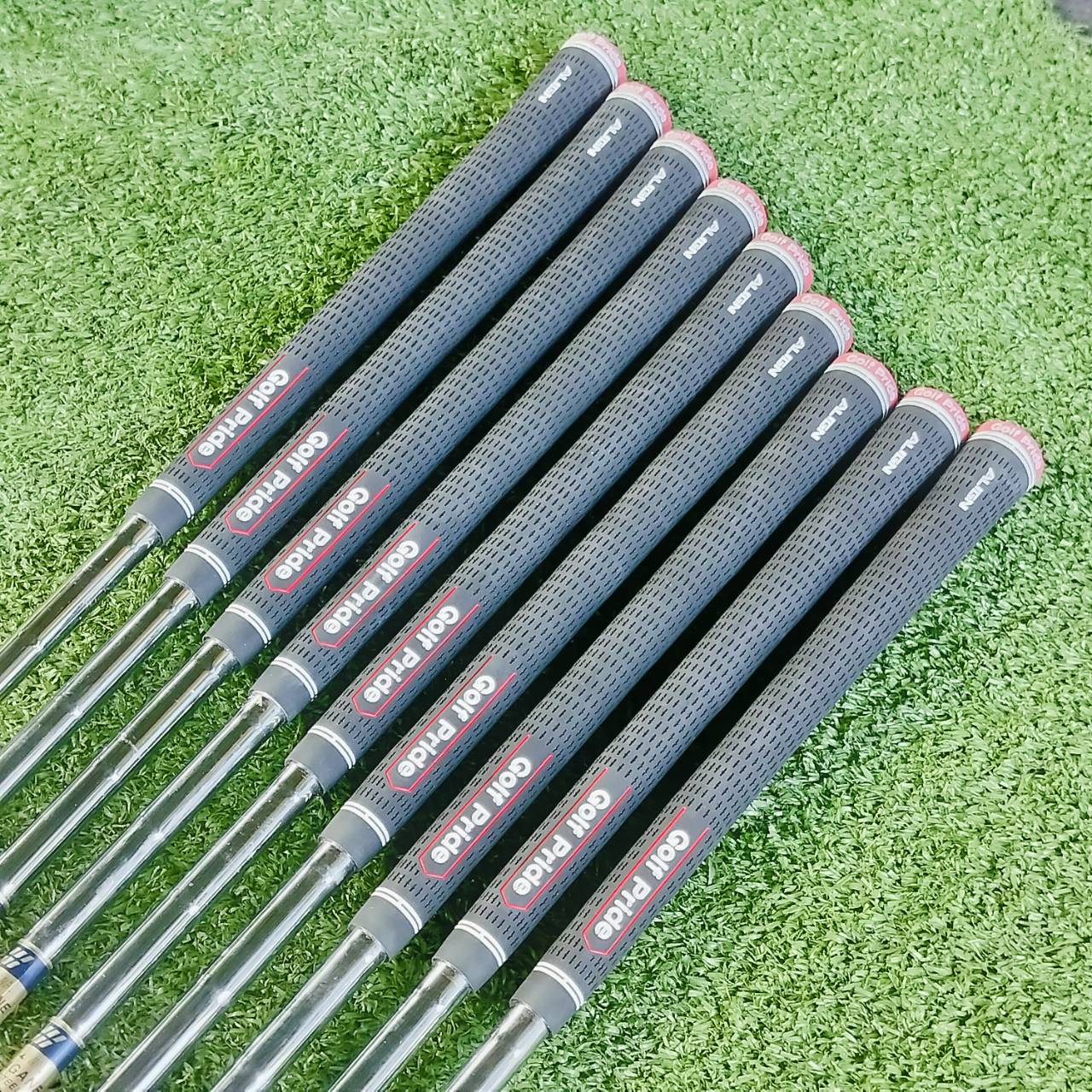 ชุดเหล็ก HONMA CL-708 MADE IN JAPAN SAKATA ก้านเหล็ก HONMA เดิมหมด FLEX R1 มีเหล็ก 4 5 6 7 8 9 10 11 SW เป็นชุดใหญ่ 9 ชิ้น มีถึงเหล็ก11 สภาพสวยเดิมอย่างดี วัสดุพรีเมี่ยม ไม้กอล์ฟพรีเมี่ยมมือสอง ของแท้ By NakaraLuxurious
