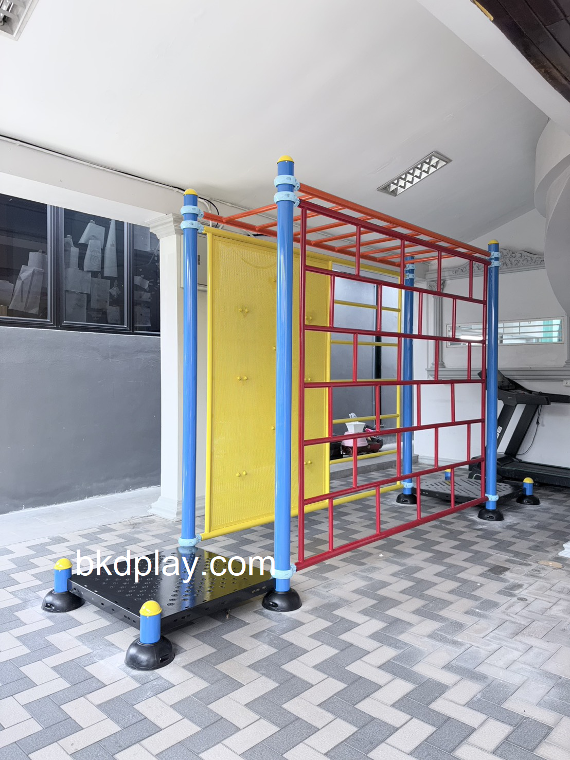 เครื่องเล่นสนามกลางแจ้ง เหล็กตั้งพื้น ชุดปีนป่ายหน้าผาจำลอง ปีนป่ายกำแพง, OutdoorPlayground, บาร์โหนอนุบาล-ประถม ขนาด 80x360x200 ซม.