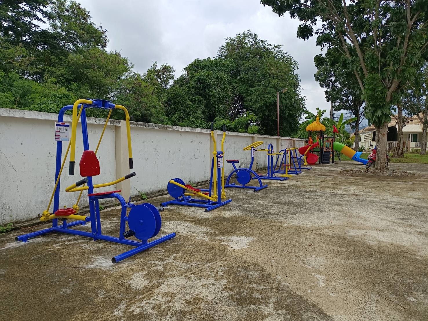 ชุดเครื่องออกกำลังกายกลางแจ้ง6รายการ โปร99,900 สนามกีฬา, เครื่องออกกำลังกายผู้ใหญ่, เครื่องออกกำลังกายสวนสาธารณะ หมู่บ้าน,Exercise equipment outdoor , OutdoorPlayground ,ราคาโรงงาน