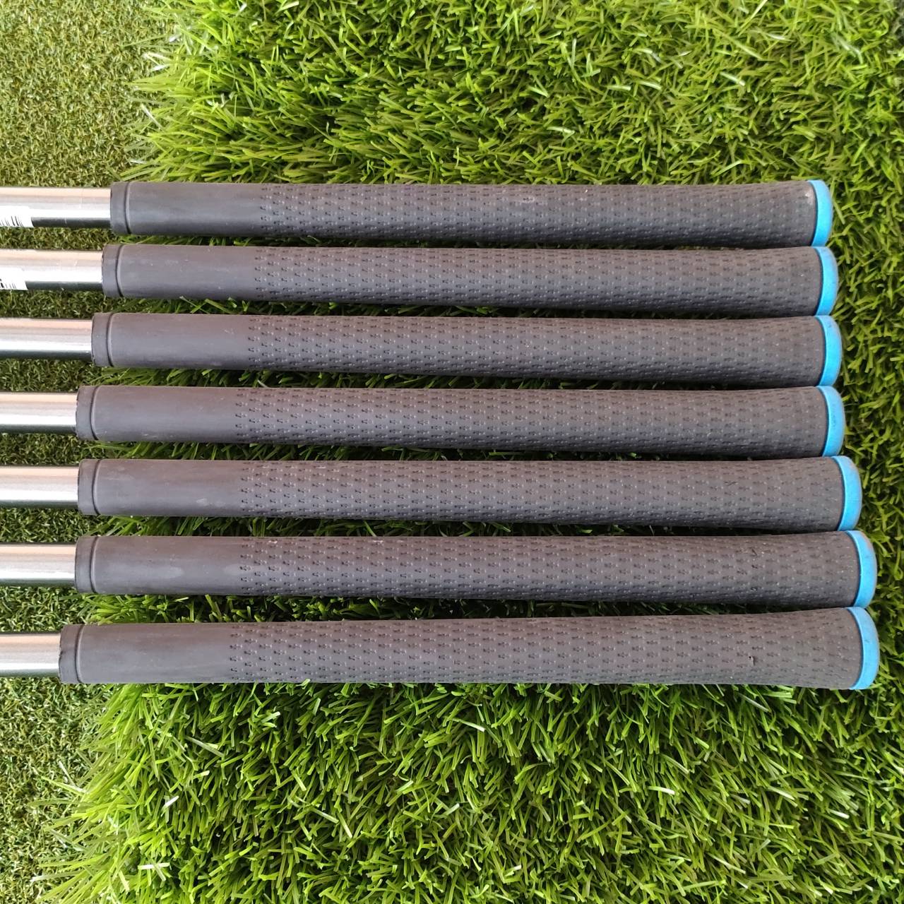 ชุดเหล็ก ROYAL COLLECTION FD FORGED มีเหล็ก 4 - 9 PW ได้ถึง 8 ชิ้น สภาพสวยมากๆ ก้าน RCI60 FLEX R เป็นก้านพรีเมี่ยมสุดๆตีดีมาก เป็นชุดเหล็กสุดยอดพรีเมี่ยมจากญี่ปุ่น