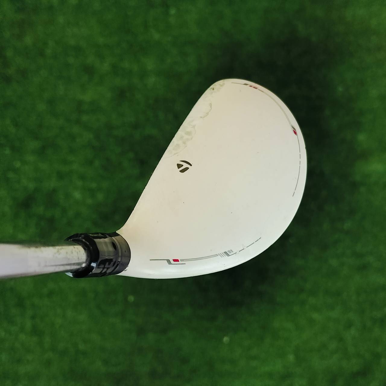UT3 Taylormade RESCUE องศา 18 ก้าน DG S200 เดิมๆนะคะมีสติ๊กเกอร์ ของ Taylormade ไม้กอล์ฟพรีเมี่ยมมือสอง ของแท้ By NakaraLuxurious