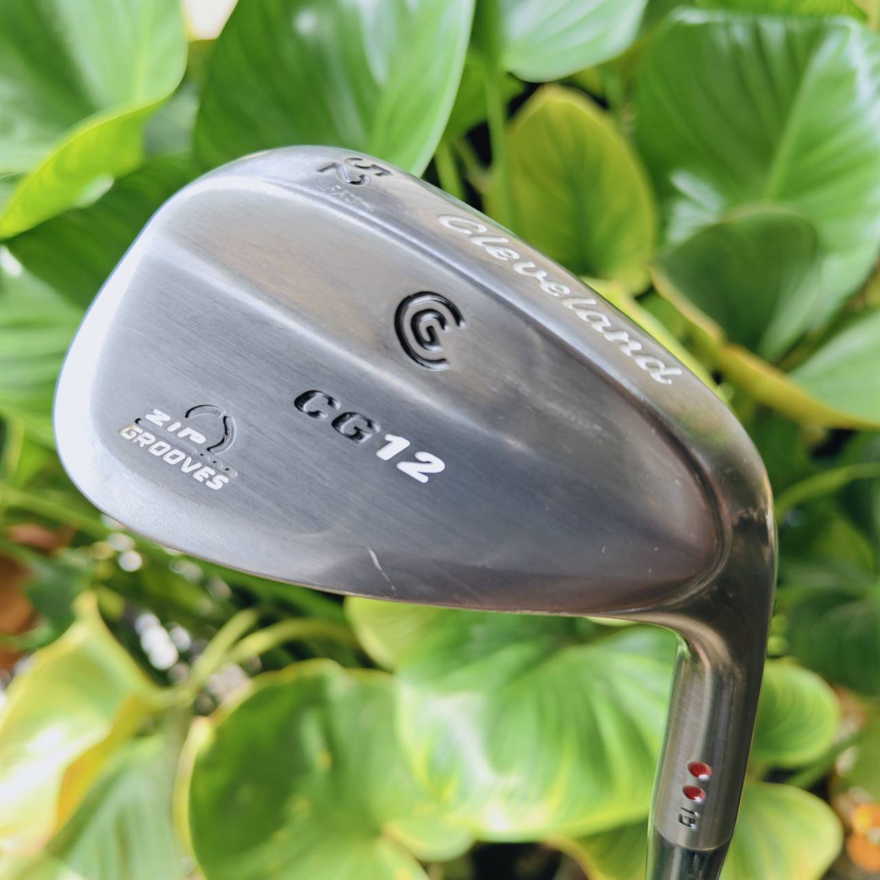 WEDGE CG12 ZIP GROOVE 52° BOUNCE 10 – ควบคุมช็อตสั้นทุกสภาพสนาม!