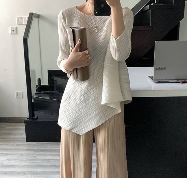 อก 38 นิ้ว 2MUAY รุ่น GJO7161 เสื้อพลีทงานคุณภาพ เสื้อผู้หญิง 13สี FREE SIZE HALF SLEEVE ASYMMETRIC PLEATED TOP