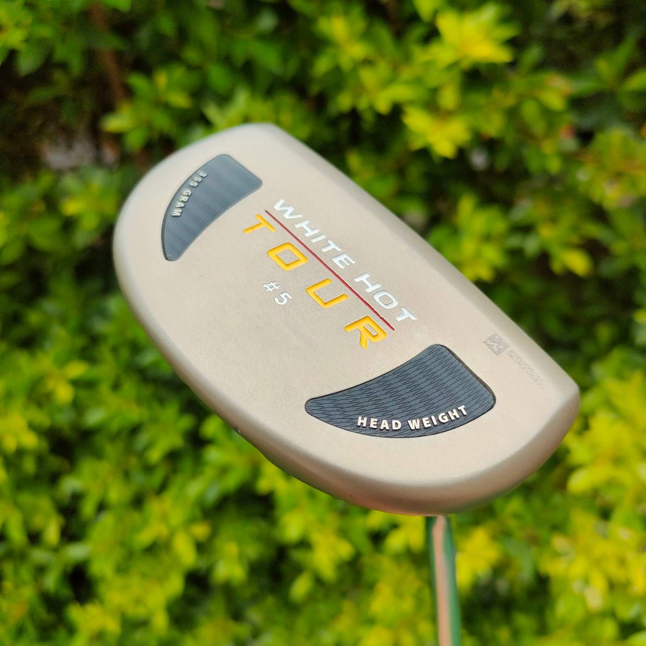 PUTTER ODYSSEY WHITE HOT TOUR #5 ก้าน TOUR ความยาว 34 นิ้ว ** กริฟเสื่อมสภาพ ** รุ่นนี้เป็นรุ่นอินเซิร์ทเป็นตาข่าย ไม้กอล์ฟมือสอง ของแท้ BY NakaraLuxurious