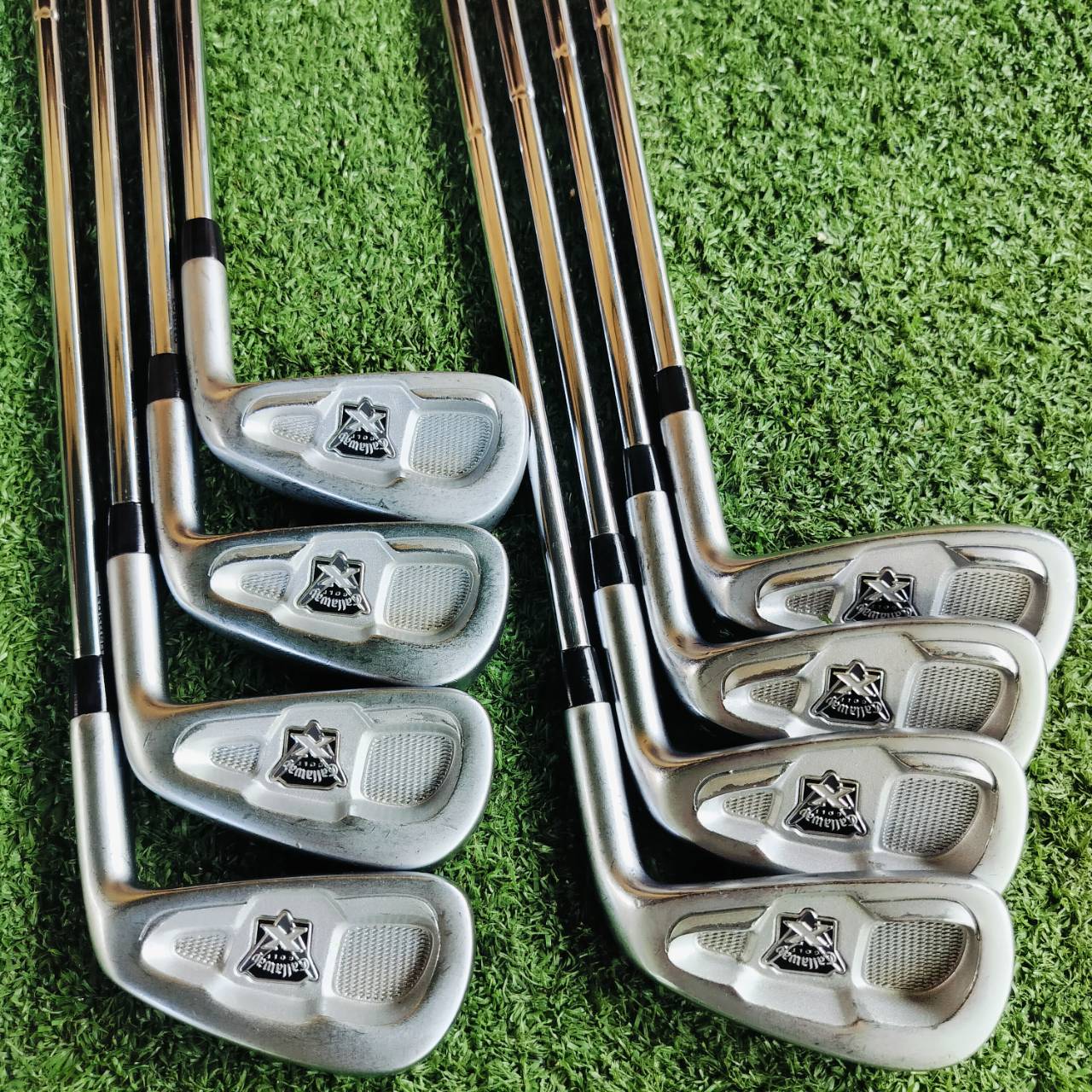ชุดเหล็ก CALLAWAY X FORGED มีเหล็ก 3 - 9 เเละ PW ก้าน DYNAMIC GOLD S300 ก้านพรีเมี่ยมและเข้ากับเหล็กมาก สติ๊กเกอร์อยู่ครบทั้งหมด สวยมาก หน้าใบก็สวยเดิมทุกเหล็ก น่าใช้สุด!!! ไม้กอล์ฟพรีเมี่ยมมือสอง ของแท้ By NakaraLuxurious