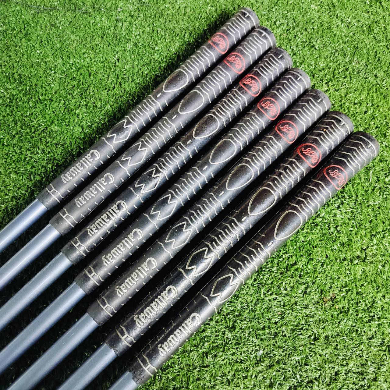 ชุดเหล็ก Callaway BIGBERTHAR รุ่นยอดนิยมสูงสุดของ Callaway ใบใหญ่ Cavity ลึกตีง่ายตีไกลมาก ก้านเสียบทะลุเป็นเอกลักษณ์ ไม้กอล์ฟพรีเมี่ยมมือสอง ของแท้ By NakaraLuxurious