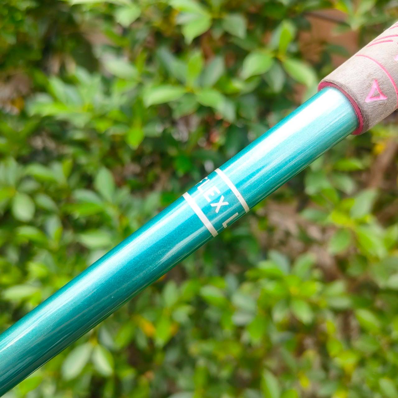 **ไม้กอล์ฟสำหรับผู้หญิง** ชุดเหล็ก YONEX GRAPHLEX LADY มีเหล็ก 3-9 เเละ PW SW ก้าน YONEX GP300 FLEX L MADE IN JAPAN