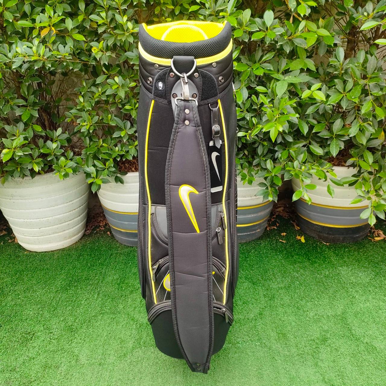 ถุงกอล์ฟ NIKE มือสอง สีสวยมาก เท่มากๆ