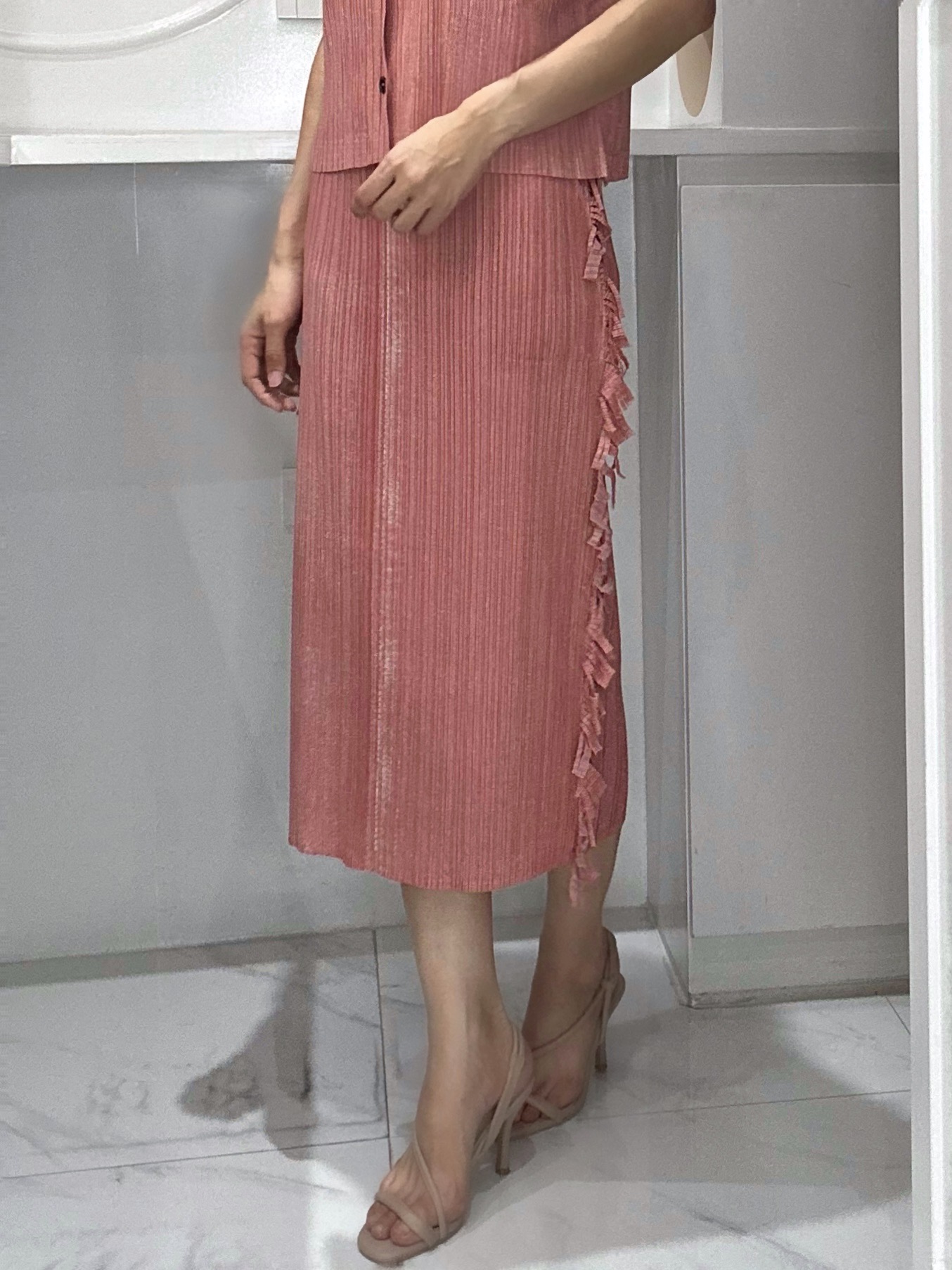 ปรับราคาลง20%!! ยาว 32นิ้ว! 2MUAY รุ่น GJO3067-9 กระโปรงพลีทคุณภาพ FRINGE TRIM DENIM PRINT PLEATED SKIRT 4 สี FREE SIZE