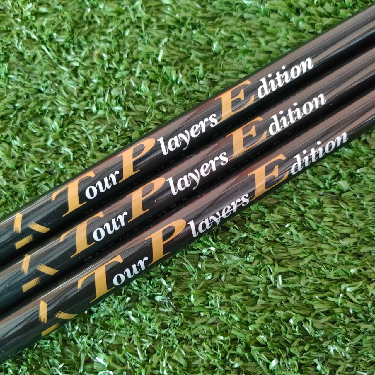 ก้าน TOUR PLAYERS EDITION ของใหม่!! ความยาว 46 นิ้ว มีทั้ง FLEX S / FLEX R / FLEX X-S ก้านสำหรับใส่ DRIVER คุณภาพสูง กราไฟต์แท้ 100% มือหนึ่งของแท้ BY NakaraLuxurious