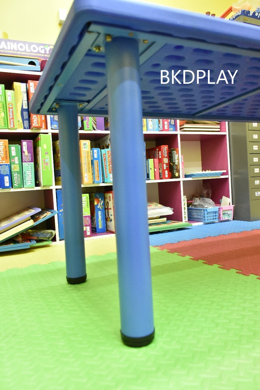 โต๊ะนักเรียน,โต๊ะเขียนหนังสือเด็ก,โต๊ะเรียน, โต๊ะสี่เหลี่ยมผืนผ้า พลาสติก ปรับระดับได้ ราคาโรงงาน พร้อมส่ง