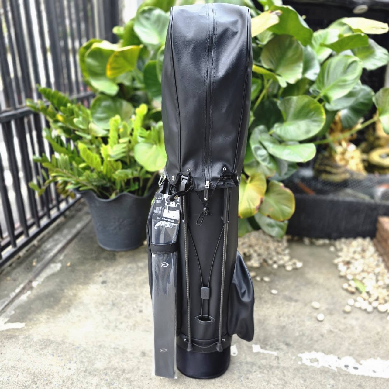 ถุงกอล์ฟ VESSEL Player V 8.5 2025 ของใหม่ สวยจัด!!! รุ่นใหม่ล่าสุด!!! ** มีตำหนิที่ COVER เกิดจากการขนส่ง ** ลดราคาพิเศษที่สุด!!!