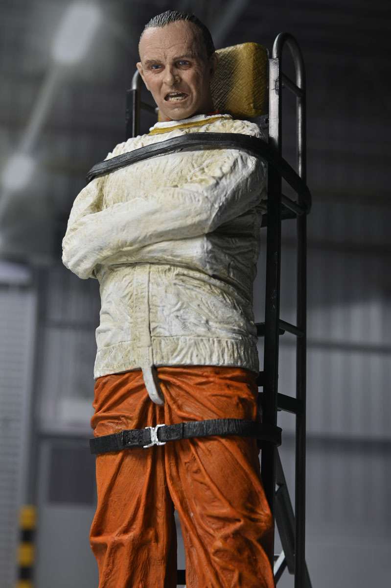 [สั่งจอง] Neca - Dr. Hannibal Lecter (Masked) 7" scale