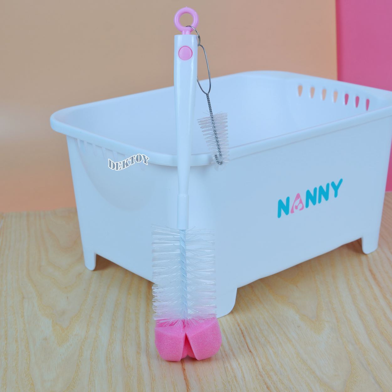 แปรงล้างขวดนมหัวฟองน้ำ B&G 6922