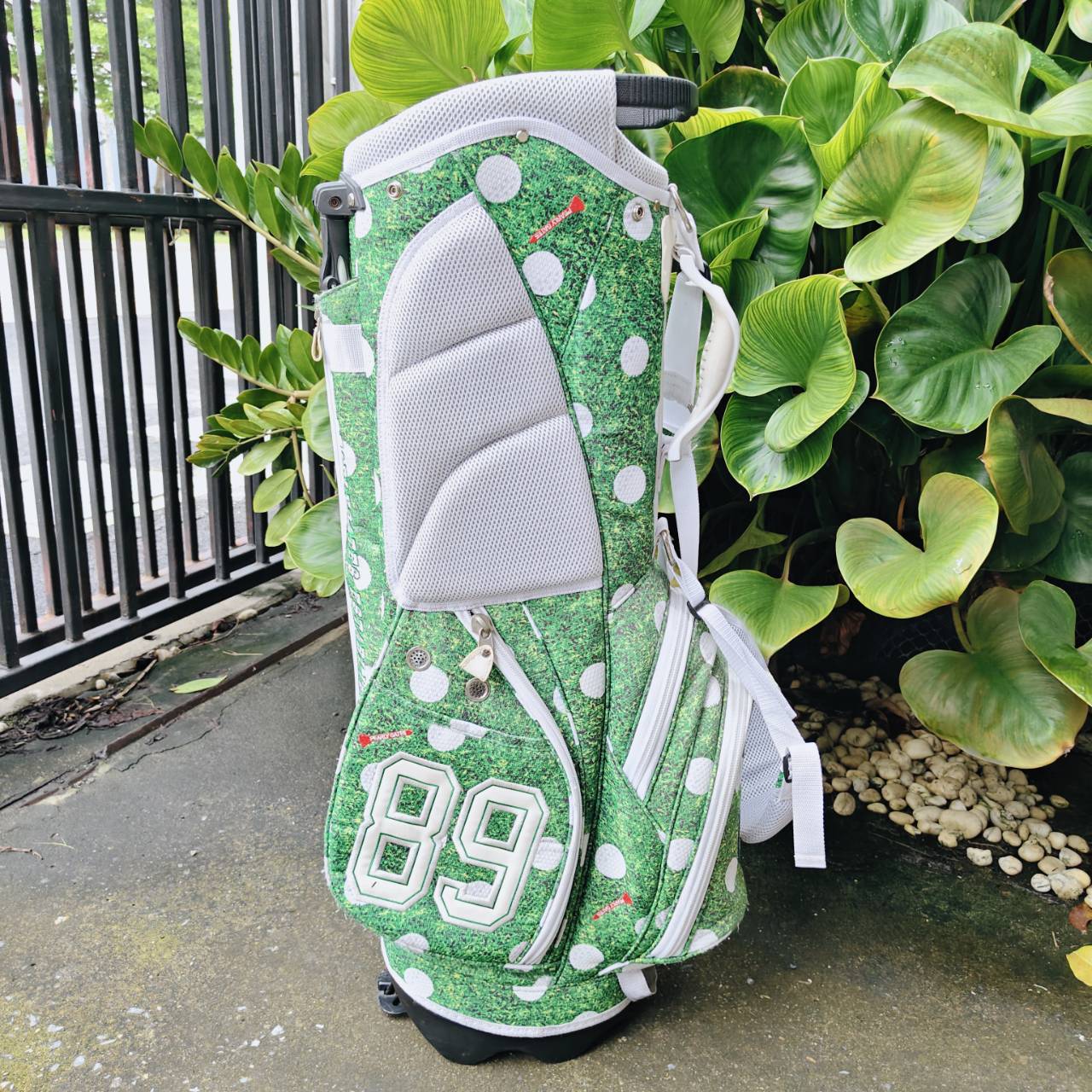ถุงกอล์ฟ PEARLY GATES 89 เท่ห์มาก ของแท้ มือสอง สภาพตามรูปเลยค่ะ