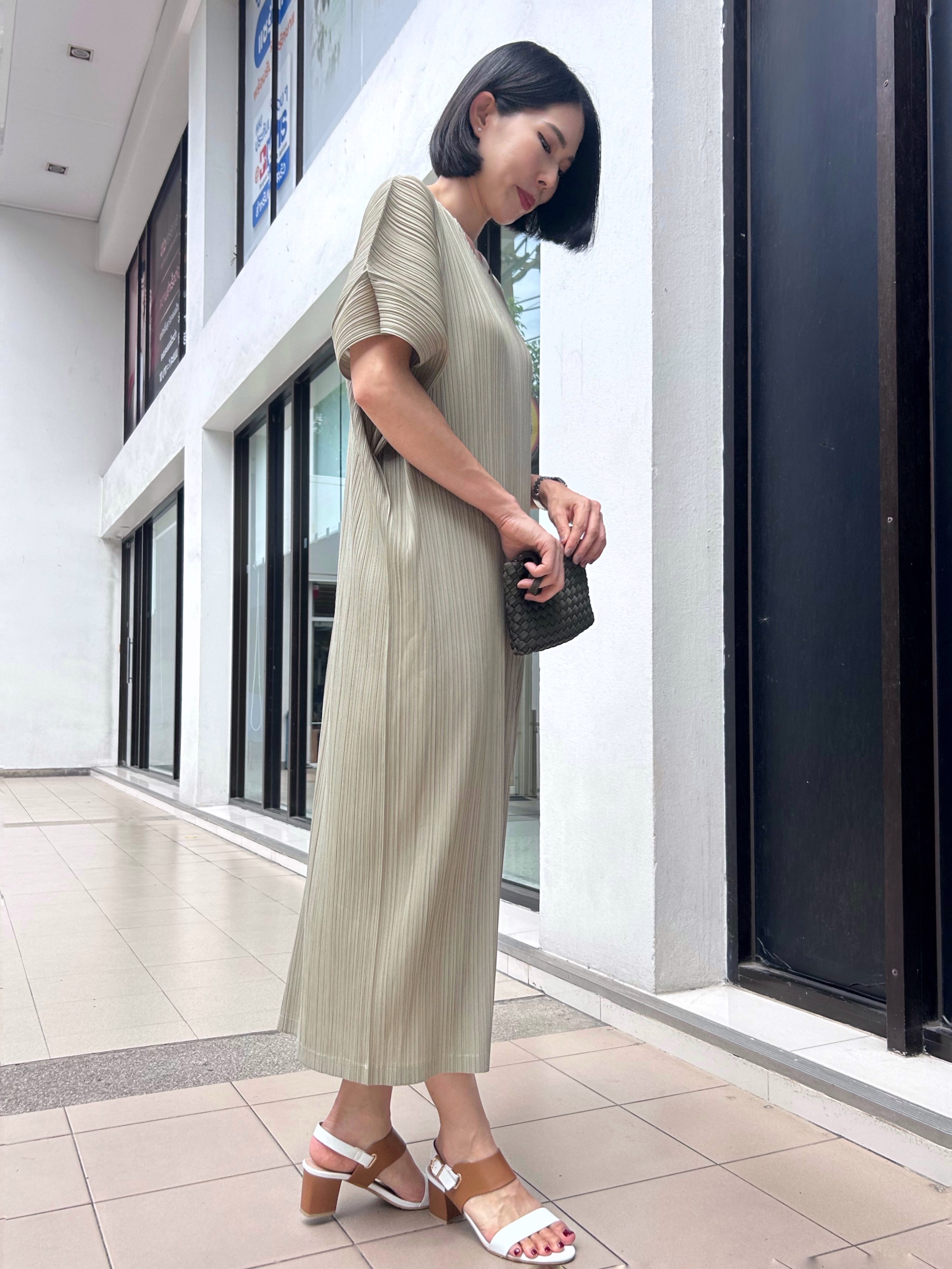 2MUAY รุ่น GJO1408 เดรสพลีทคุณภาพ SHORT SLEEVE V NECK PLEATED DRESS 10 สี FREE SIZE