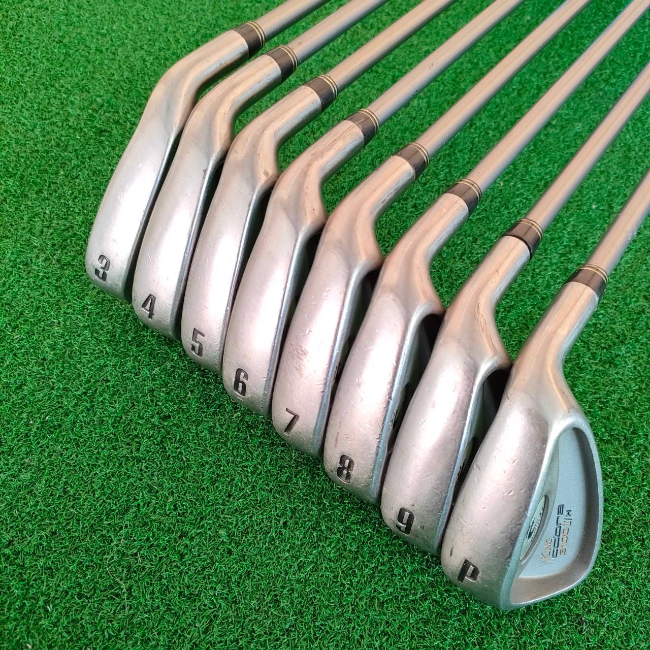 ชุดเหล็ก KING COBRA 3100 I/H มีเหล็ก 3 - 9 PW ทั้งหมด 8 ชิ้น ก้าน ALDILA NV-HL70 FLEX R ก้านดีมากๆ COBRA เน้นตีง่ายๆ