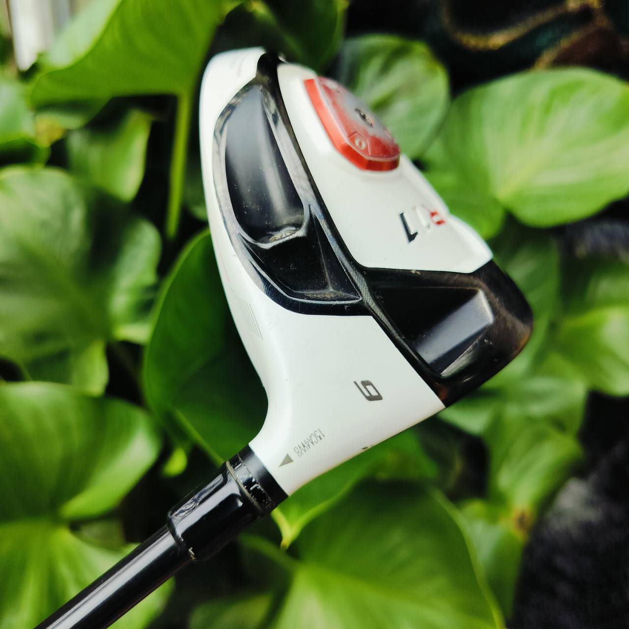 Driver Taylormade R11 องศา 9 ก้าน FUJIKURA MOTORE FLEX R หัวนี้ตีง่าย ตีไกลมาก รุ่นหน้าดำ ก้านพรีเมี่ยมสุดๆ ตีมันส์ได้เลยค่ะ ไม้กอล์ฟพรีเมี่ยมมือสอง ของแท้ By NakaraLuxurious