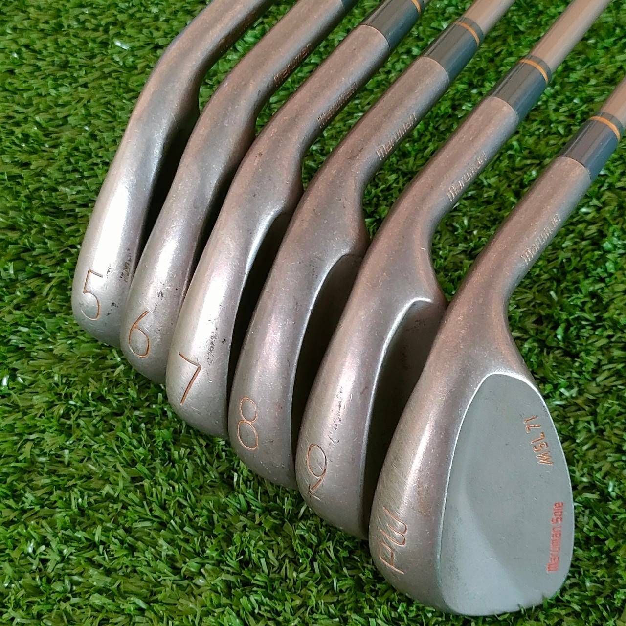 ** ไม้กอล์ฟสำหรับผู้หญิง ** ชุดเหล็ก MARUMAN SOLE MSL71 มีเหล็ก 5-9 เเละ PW ก้าน HECT 2200 FLEX L