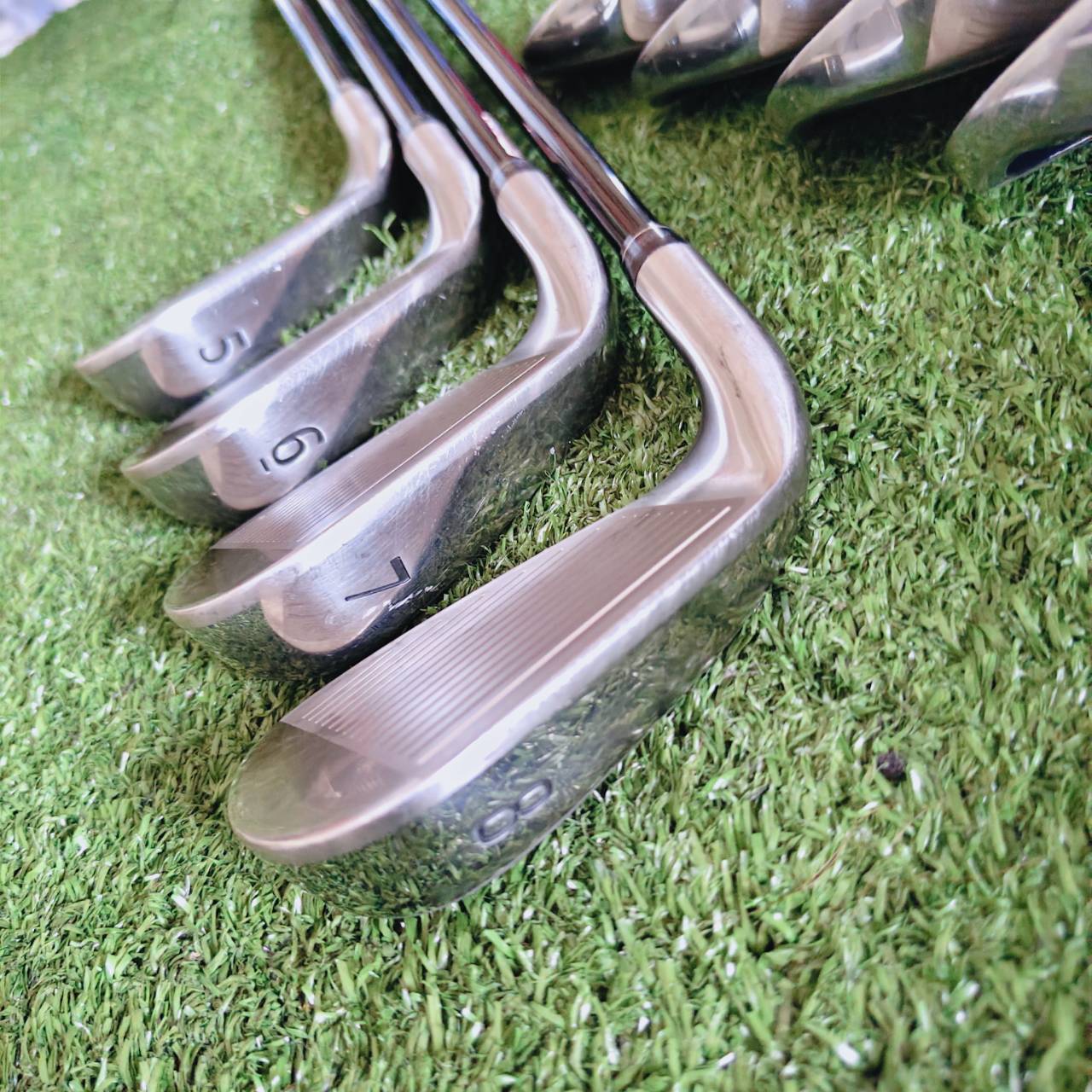 ชุดเหล็ก XXIO ELEVEN หน้าเหล็ก Super-TIX® 51AF Titanium → ให้แรงดีดสูงสุด!