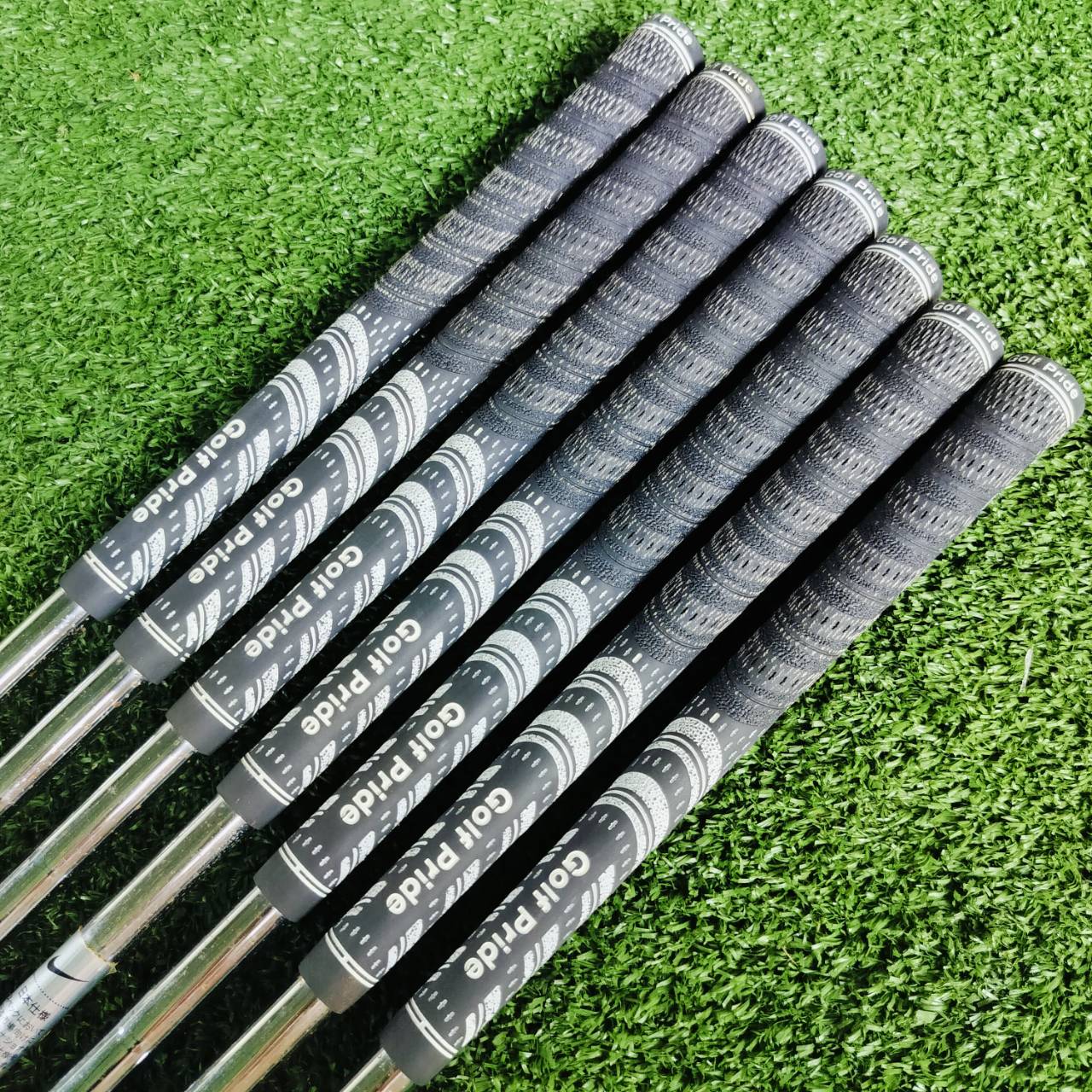 ชุดเหล็ก NIKE VAPOR PRO COMBO FORGED ก้าน NSPRO MODUS 120 FLEX S มีเหล็ก 4 5 6 7 8 9 PW ตีดีมากๆ มีรูปลักษณ์ที่สะอาดตาและหน้าเหล็กที่ให้พลังเพิ่มระยะทาง เป็นการรวมตัวของพลังและความแม่นยำ ไม้กอล์ฟพรีเมี่ยมมือสอง ของแท้ By NakaraLuxurious