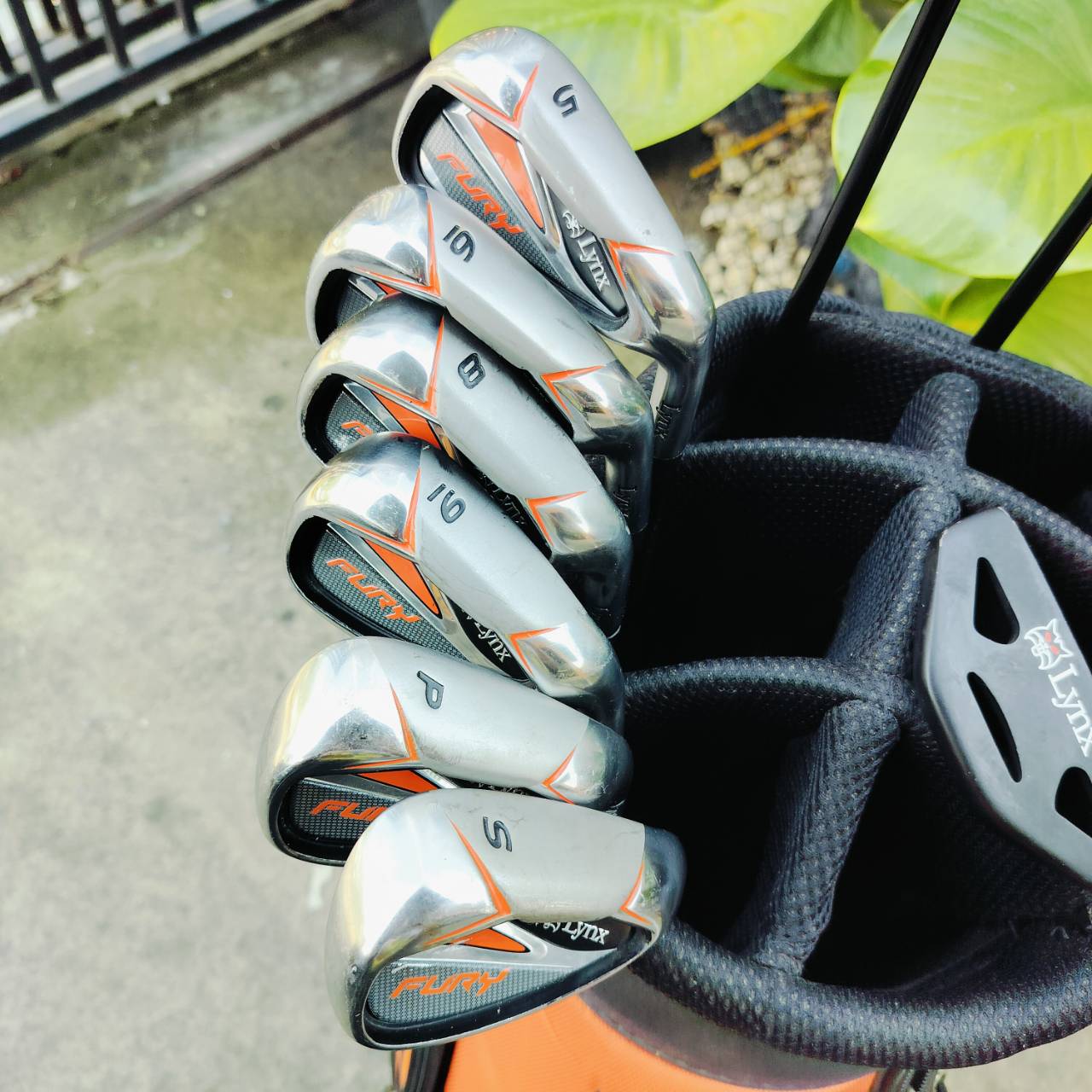 FULLSET LYNX FULY ** ขาดเหล็ก 7 ** พร้อม COVER และถุงกอล์ฟเดิม สภาพสวย คุณภาพ LYNX ตีดีมาก ไม้กอล์ฟพรีเมี่ยมมือสอง ของแท้ By NakaraLuxurious