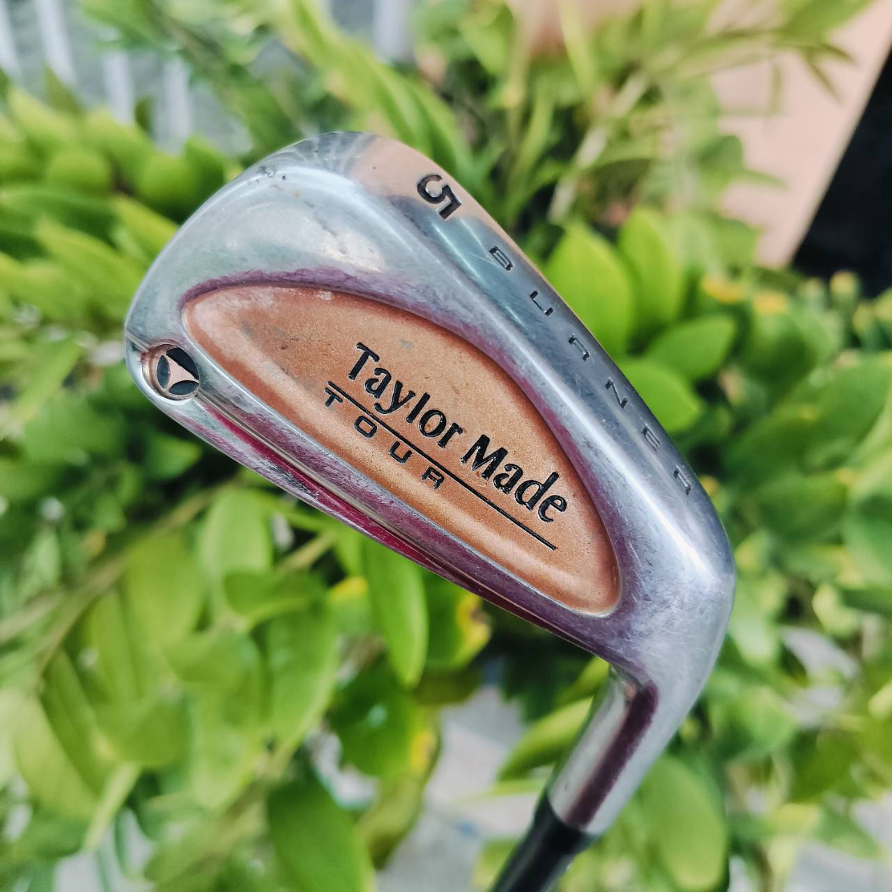 ชุดเหล็ก Taylormade TOUR BURNER มีเหล็ก 3 - 9 PW SW ครบเซ็ต สภาพสวยเดิม ก้านรุ่นนี้สุดพิเศษ เป็นก้านแบบ BUBBLE สวยเดิมทั้งชุด ก้านนี้หายากมาก ไม้กอล์ฟพรีเมี่ยมมือสอง ของแท้ By NakaraLuxurious