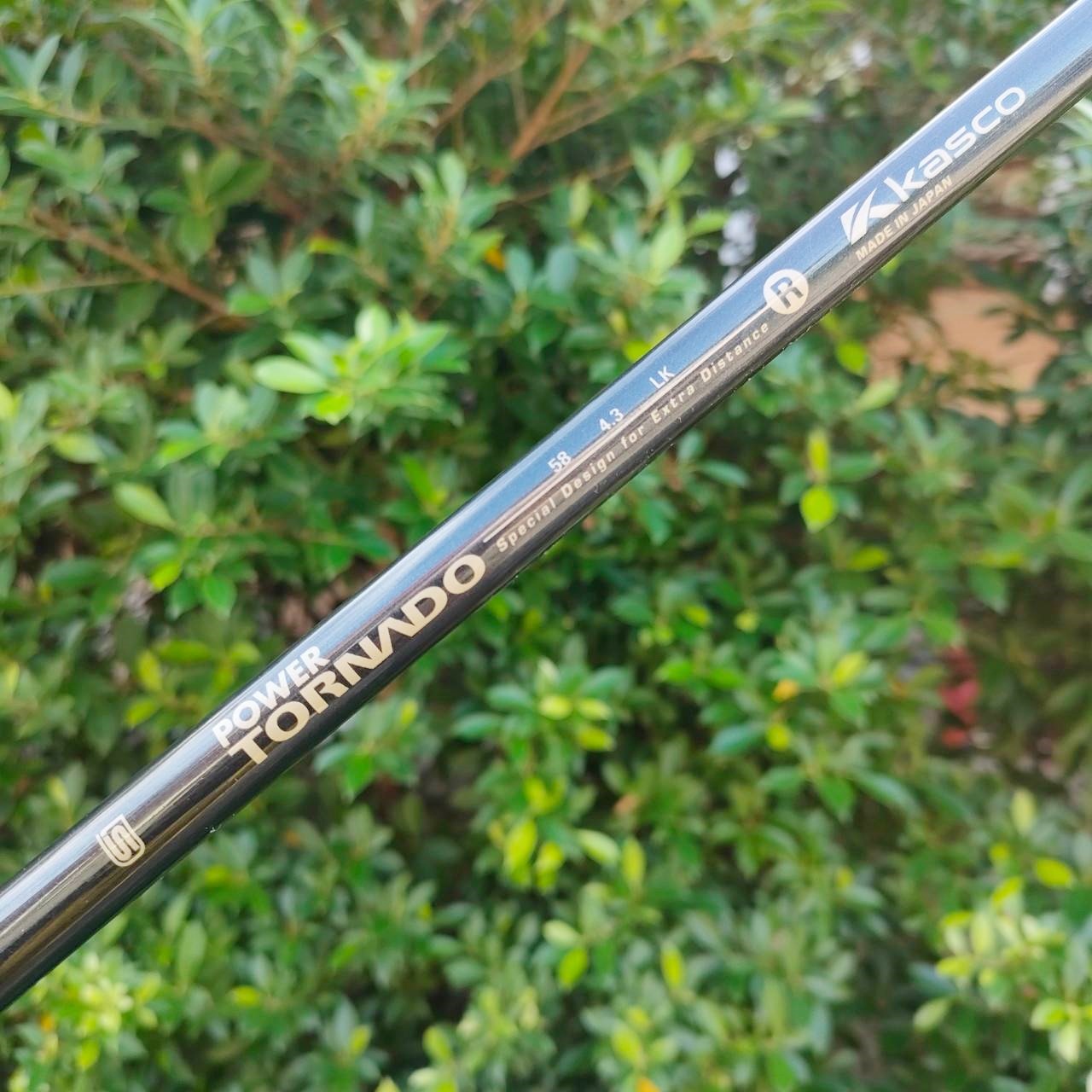 HYBRID KASCO POWER TORNADO 11D SUPER HYTEN ก้าน POWER TORNADO FLEX R เป็น HYBRID ที่ยอดนิยมสุดๆในญี่ปุ่น!! ของต้องมี SUPER HYTEN ตีไกลจัด ตีง่าย ทรงไม่เหมือนใคร!! ไม้กอล์ฟมือสอง ของแท้ BY NakaraLuxurious