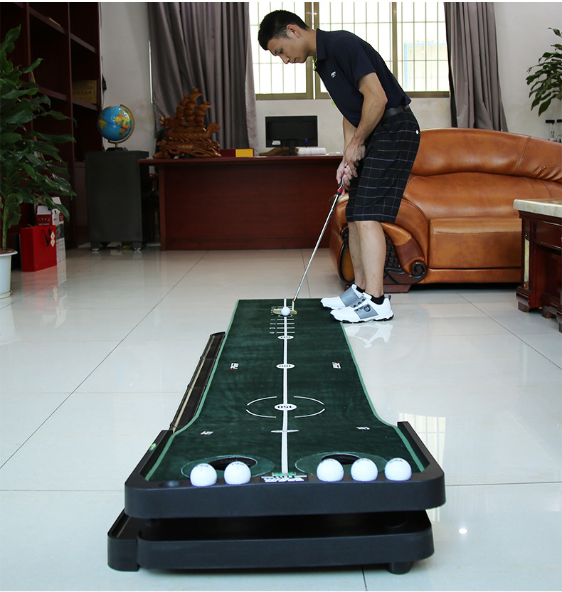 GOLF PUTTING MAT พรมฝึกซ้อมพัตต์ PGM TL010-6 ( 3 M. )ปรับความชันได้ พรมเป็นกำมะหยี่ นุ่ม สมูท มีจุดเล็งไลน์หลากหลายไลน์ ( 1 pcs. )