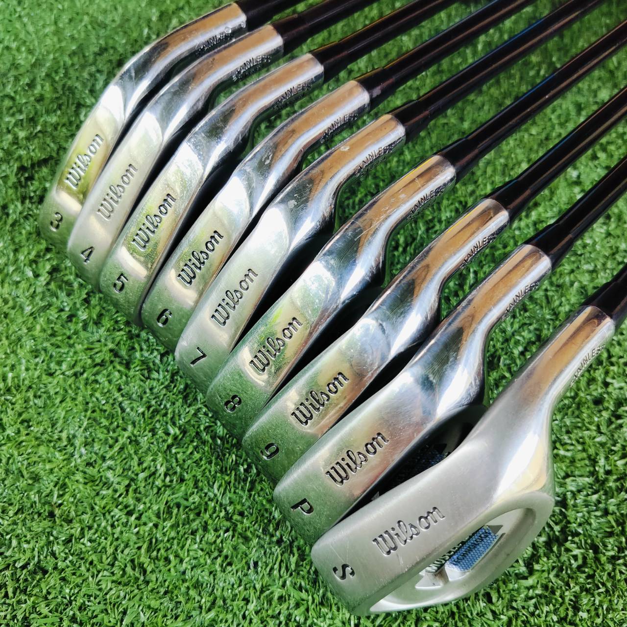 ชุดเหล็ก WILSON X-31 MUSCLE BACK TECNOLOGY ก้าน MEN'S FLEX ของผู้ชาย มีตั้งแต่เหล็ก 3 - 9 PW SW ครบๆ ใบ CAVITY ตีง่ายมาก ไม้กอล์ฟมือสอง ของแท้ By NakaraLuxurious