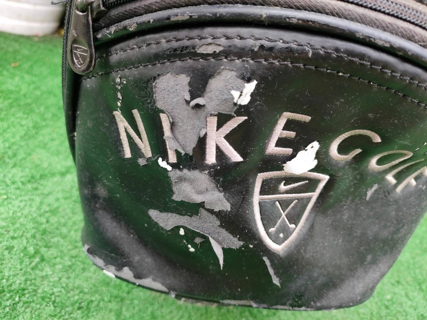 ถุงกอล์ฟ NIKE GOLF มือสอง **มีตำหนิถุงกอล์ฟมีถลอก**