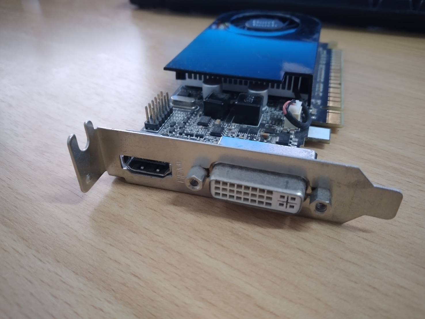 gt 620 1 G ddr3 ขาสั้น