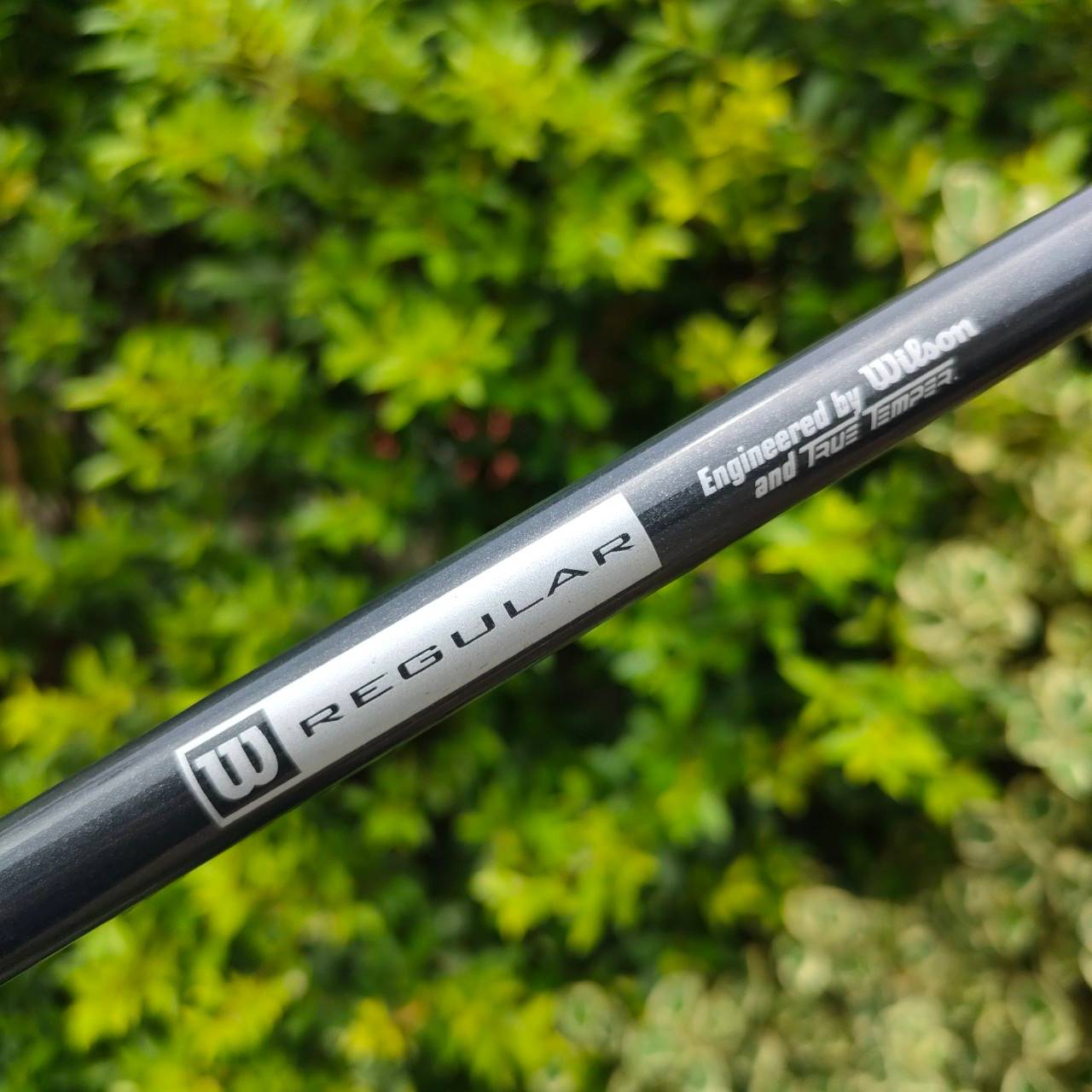 FW5 WILSON FATSHAFT องศา 17 ก้าน FATSHAFT FLEX R หัวไทเทเนี่ยม คุณภาพดีมาก ตีง่าย และเป็นรุ่นก้านอ้วน ลดกานสั่งสะเทือน ได้ดีมากๆทำให้ตีแม่นมากกกกก และความคุมทิศทางได้เป็นอย่างดี ระยะมาดีสุดๆ มือใหม่ยิ่งตีง่าย มาพร้อม Cover เดิมๆ ตรงรุ่น ราคาพิเศษสุดข๊อคกั