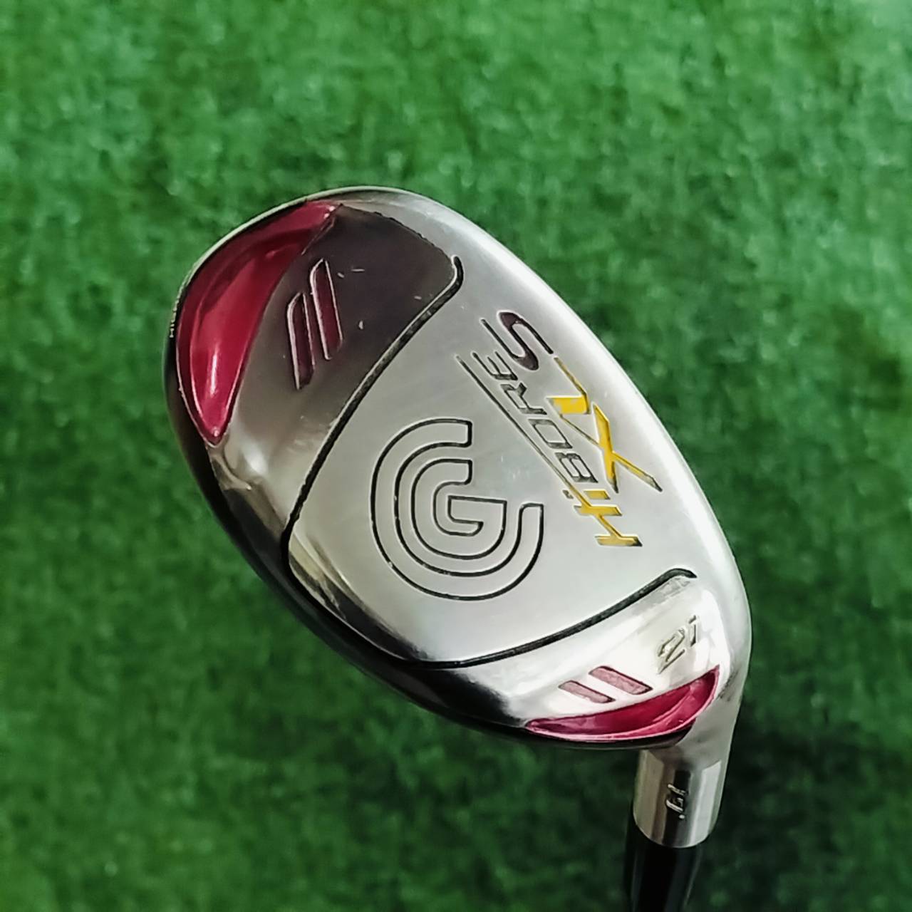 U2 Cleveland Hi-Bore XLS องศา 19 ก้าน FUJIKURA FIT-ON M GOLD FLEX R รุ่นนี้กระดองปาดลง ทำให้จุด CG มาอยู่ต่ำ ทำให้ตีลอยง่ายมากๆ ไม้กอล์ฟพรีเมี่ยมมือสอง ของแท้ By NakaraLuxurious