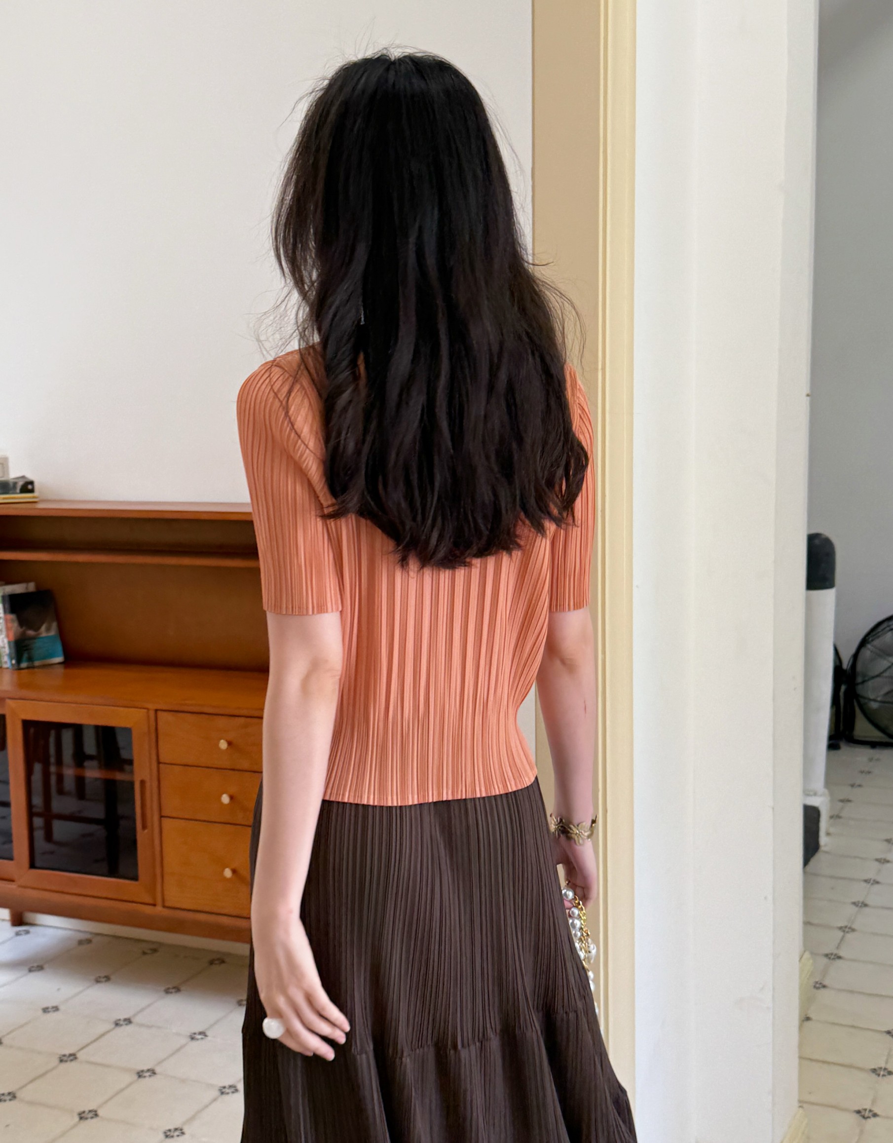 2MUAY รุ่น GJO11398 เสื้ออัดพลีท V NECK BUTTON FRONT PLEATED TOP 10 สี FREE SIZE