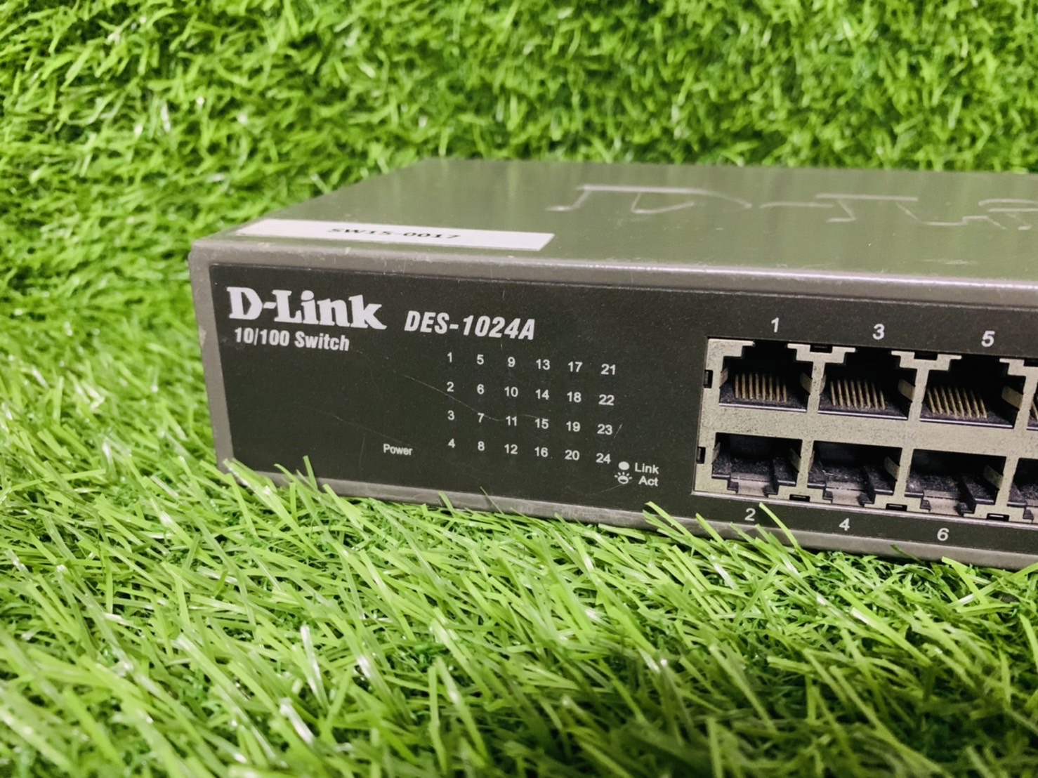 สวิตซ์ D-LINK SWITCH HUB 24 PORT 10/100 (DES-1024A) - 24 Port