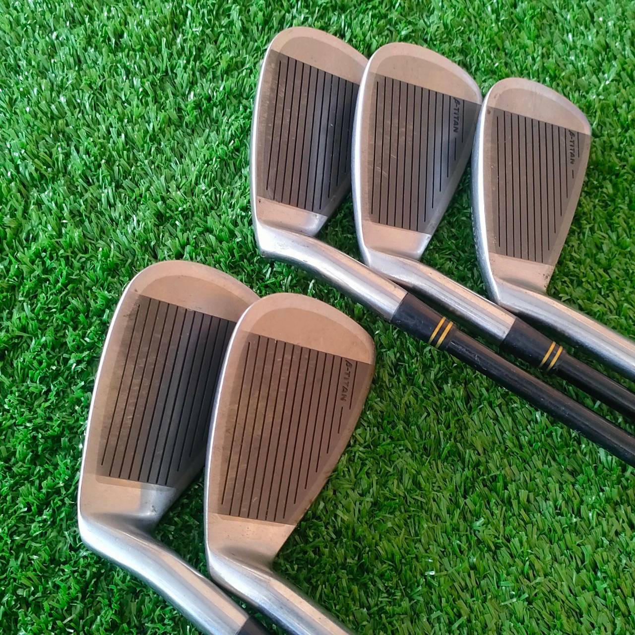 ชุดเหล็ก GULLIVER ALPHABIT มีเหล็ก 6-9 เเละ PW ก้าน B-TITAN ALPHABIT FLEX R