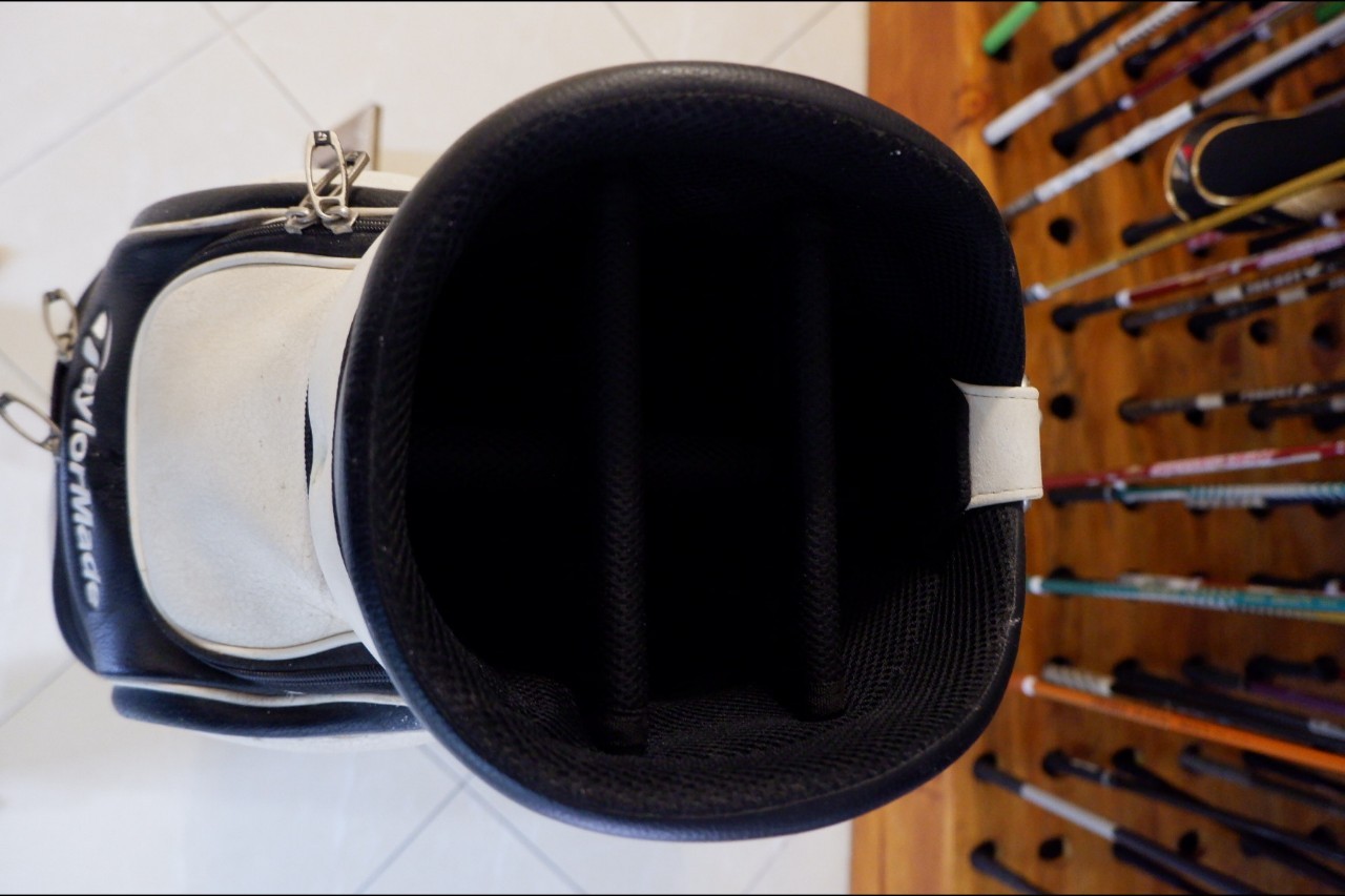 ถุงกอล์ฟ Taylormade
