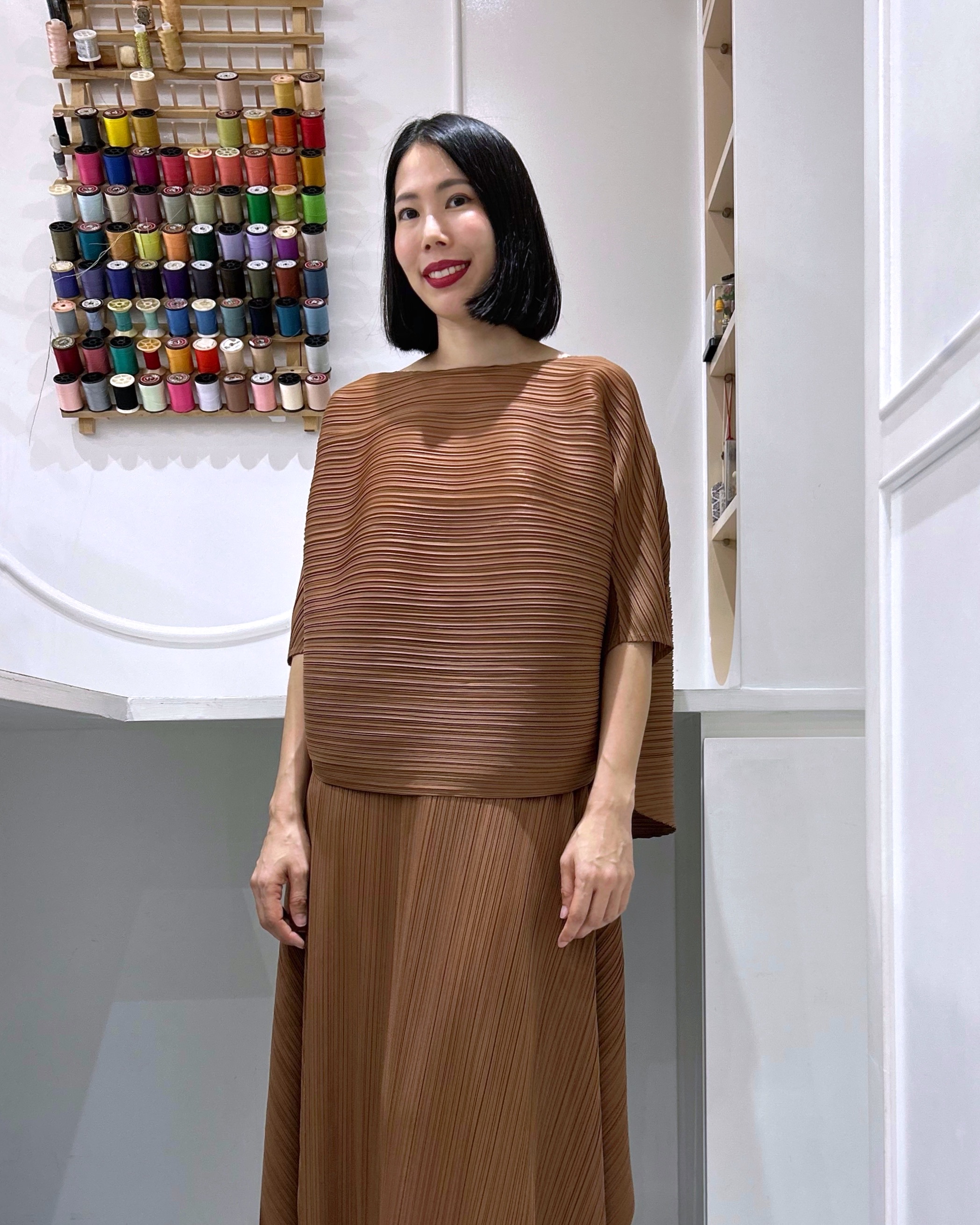 2MUAY รุ่น GJO11330 เสื้ออัดพลีท HALF SLEEVE CIRCLE PLEATED TOP 10 สี FREE SIZE