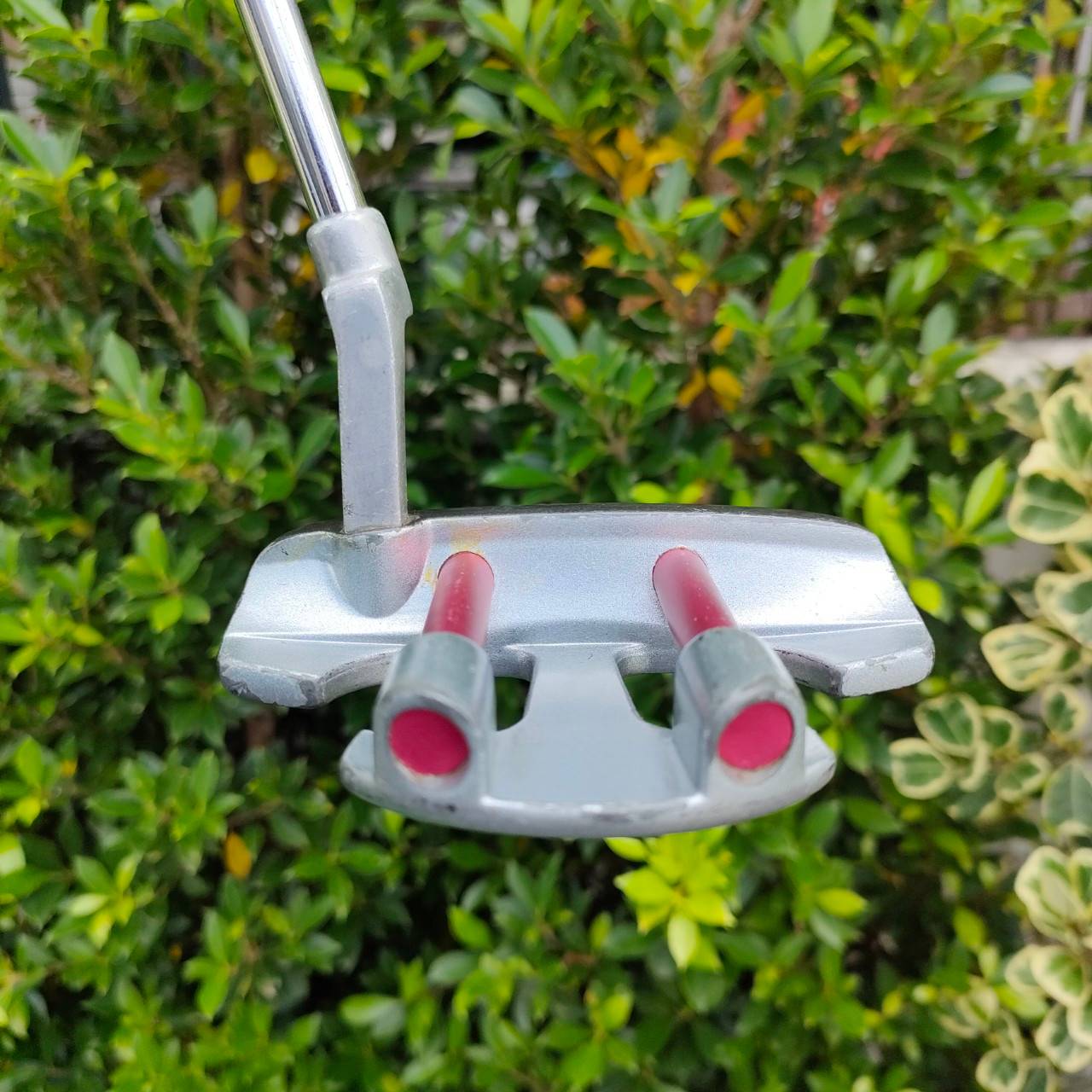 PUTTER II-HORN SOFT POLYMER RED P-55 ก้าน PRO BALANCE ยาว 34 นิ้ว สุดยอดแห่ง Balance พัต์ตรงมาก น้ำหนักดีมากๆ หน้าไม้ยังมี MIlLed ทำให้ลูกเกาะไลน์มากครับ
