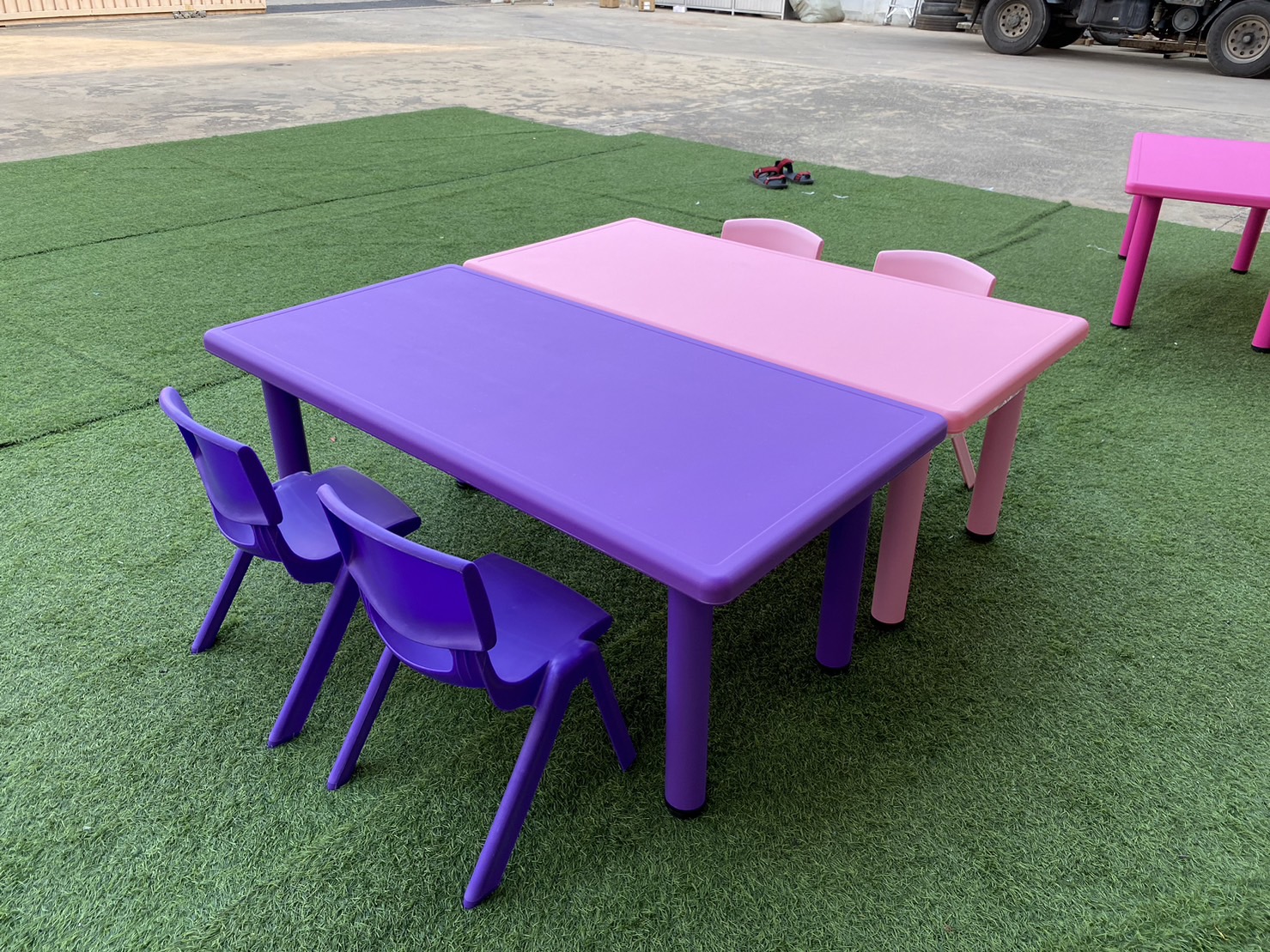 โต๊ะนักเรียน,โต๊ะเขียนหนังสือเด็ก,โต๊ะเรียน, โต๊ะสี่เหลี่ยมผืนผ้า พลาสติก ปรับระดับได้ ราคาโรงงาน พร้อมส่ง