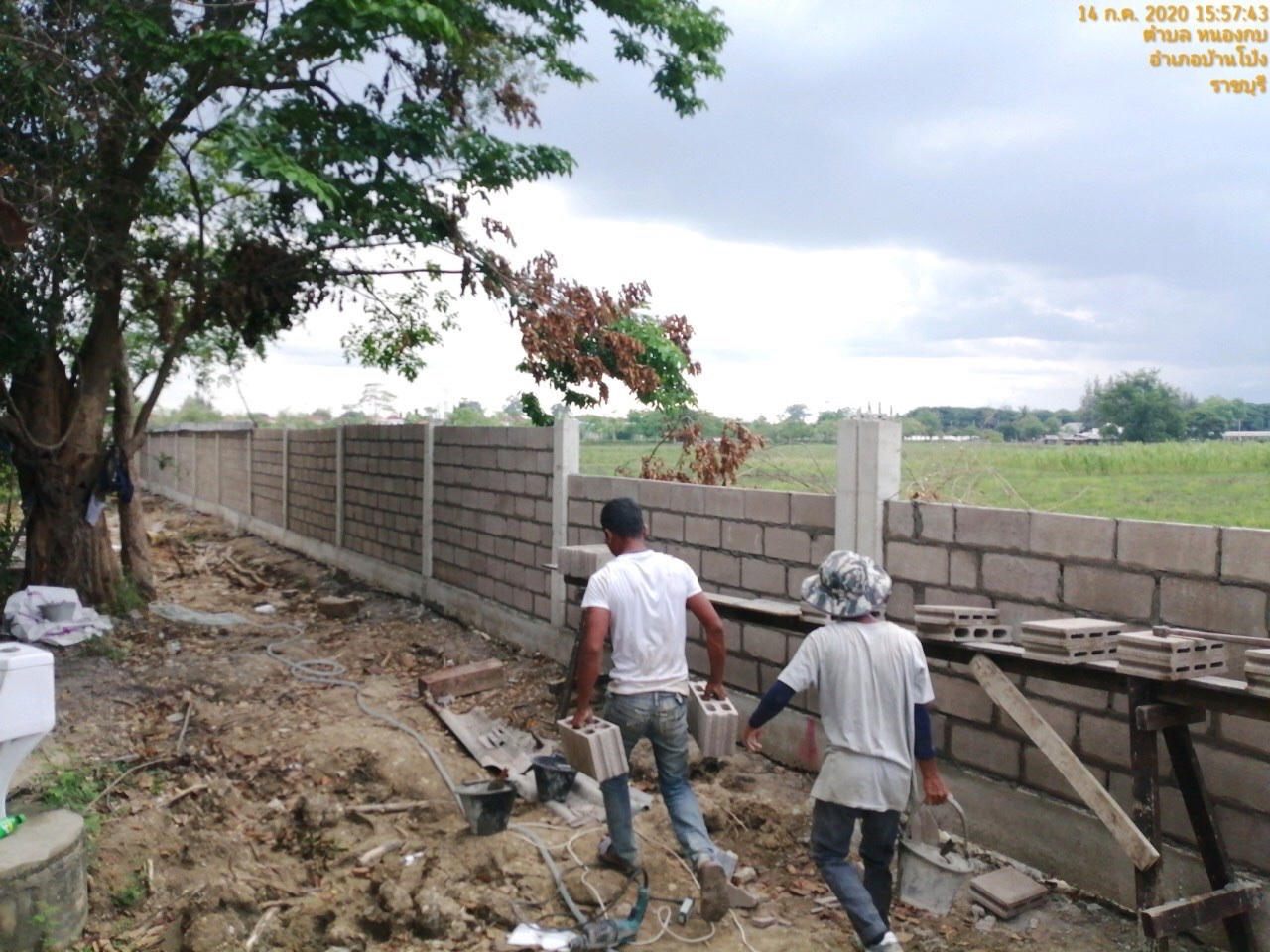ขนส่ง(บ้านโป่ง) ก่อสร้างรั้วรอบขนส่ง