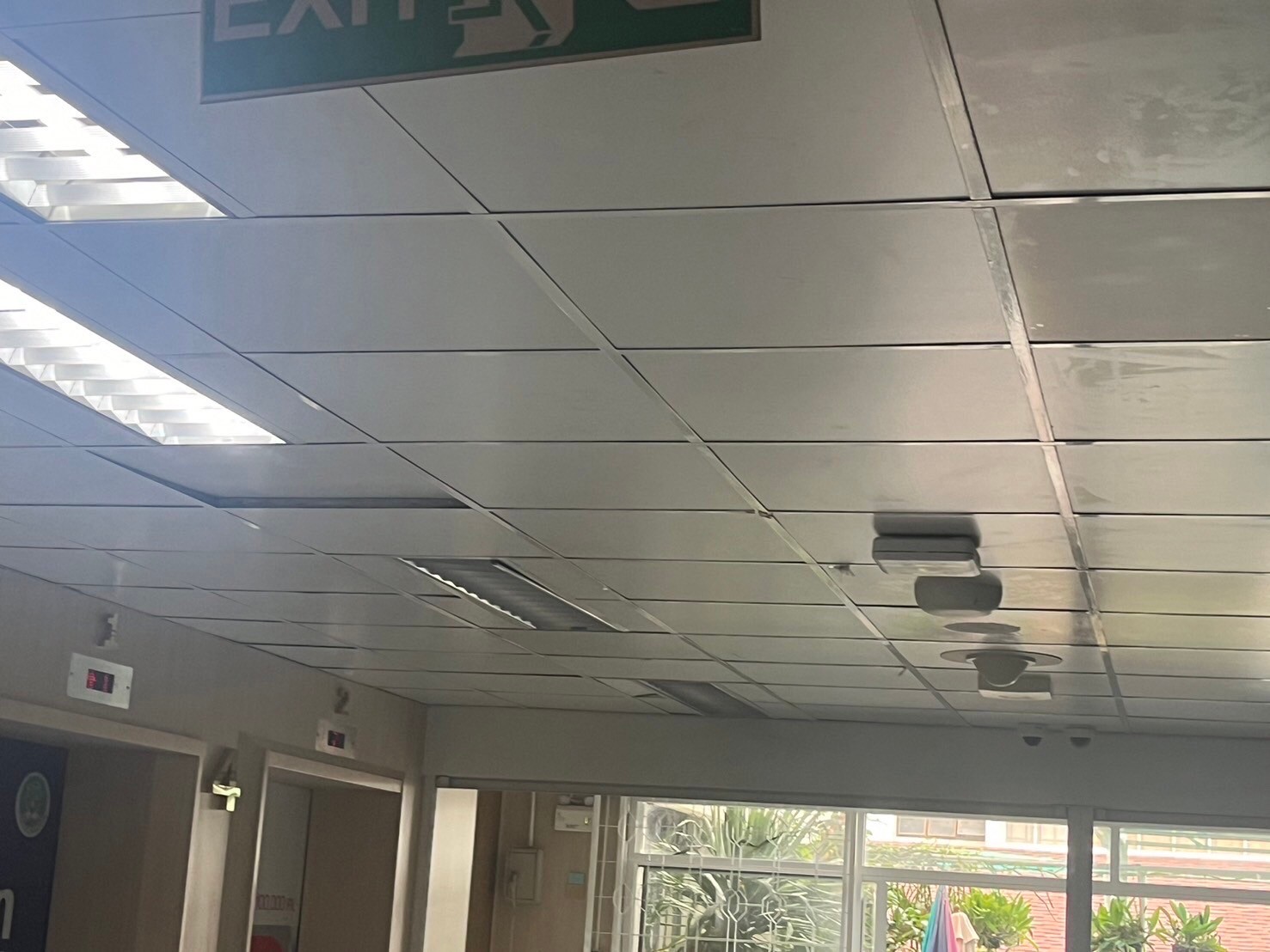 งานปรับปรุงโถงลิฟต์ รพ.ศิริราช (ตึกอัษฎางค์) ชั้น4