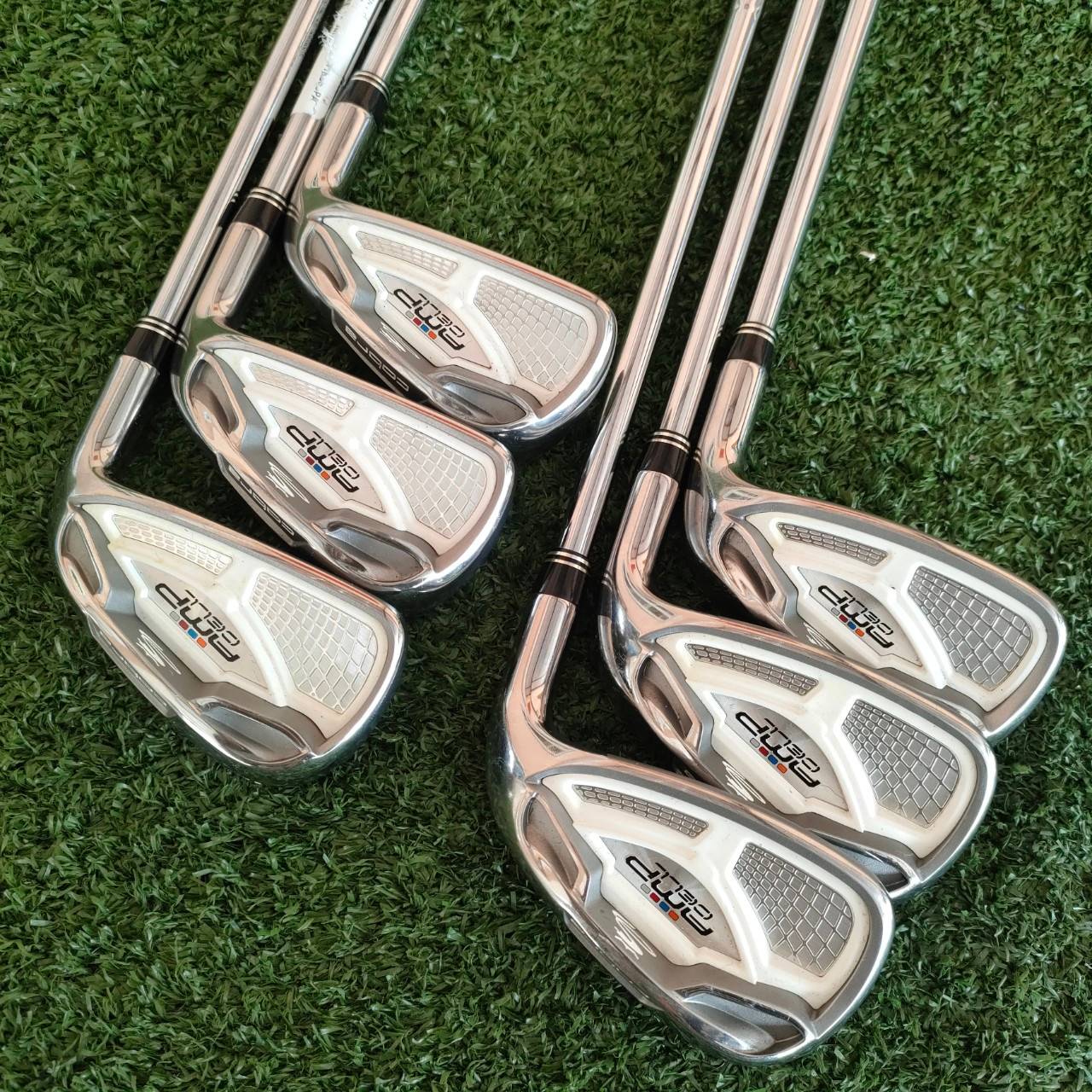ชุดเหล็ก COBRA AMP CELL มีเหล็ก 5 - 9 เเละ PW ก้าน N.S.PRO 950 GH FLEX S คุณสมบัติพิเศษทรงประสิทธิภาพของ AMP CELL IRONS ไม้กอล์ฟมือสอง ของแท้ BY NakaraLuxurious