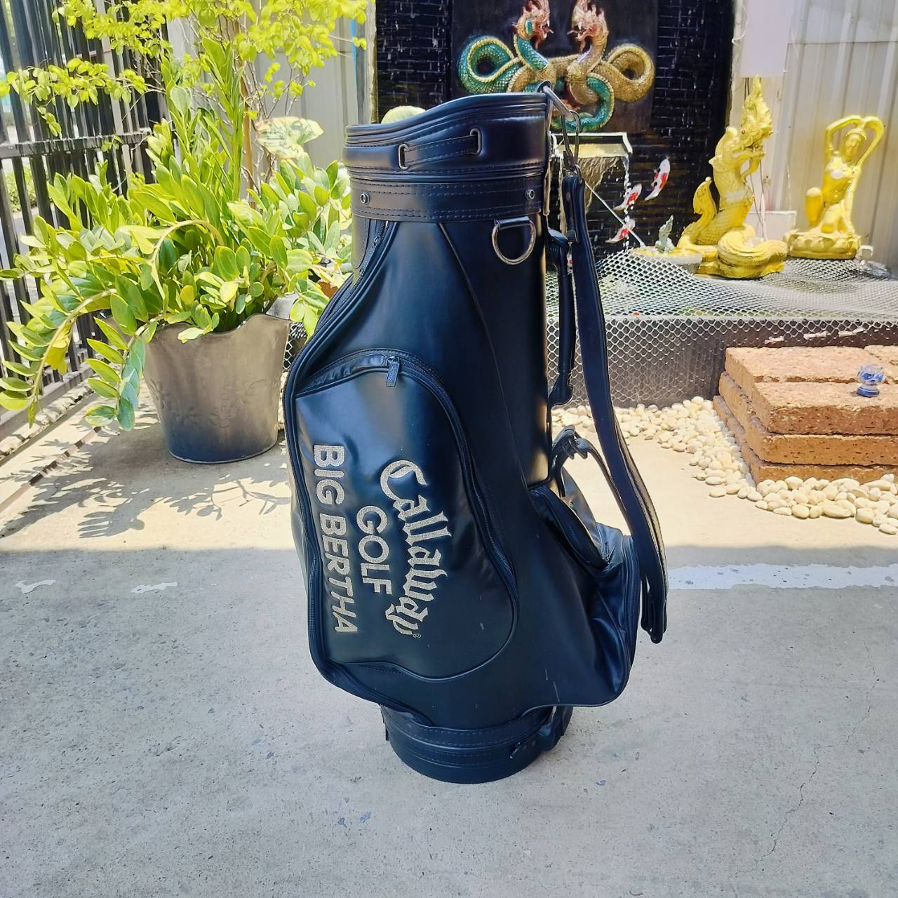 ถุงกอล์ฟ Callaway สลักชื่อ Bob Charles ตำนานแห่งวงการกอล์ฟ ถุงคลาสสิค หนังสวยมากๆๆ ภายในบุกำมะหยี่ ลิมิเต็ดมากๆ