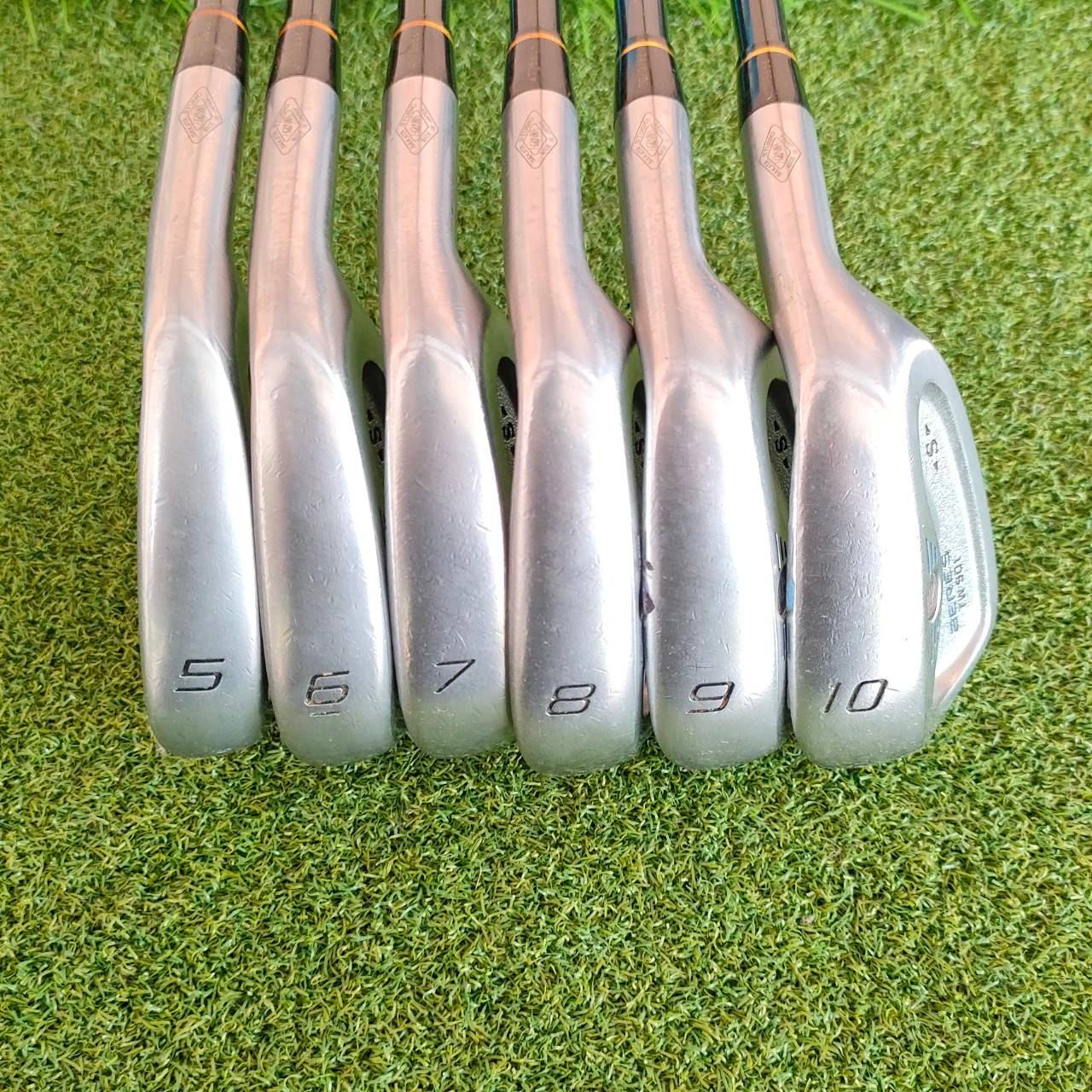 ชุดเหล็ก HONMA BERES TW901 มีเหล็ก 5-10 ทั้งหมด 6 ชิ้น ก้าน ARMRQ B62 ก้าน 1 ดาว