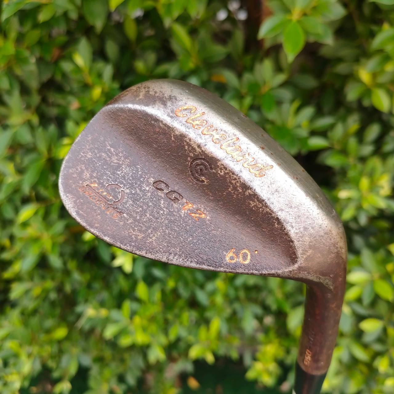 WEDGE CLEVELAND CG12 องศา 60 ก้าน TRACTION FLEX WEDGE RTG-DST เป็นรุ่นสนิมที่ไม่มีอะไรเคลือบ ทำให้ชิพง่าย ชิพนุ่มมาก และติดสปินจัดๆ!! ไม้กอล์ฟมือสอง ของแท้ BY NakaraLuxurious