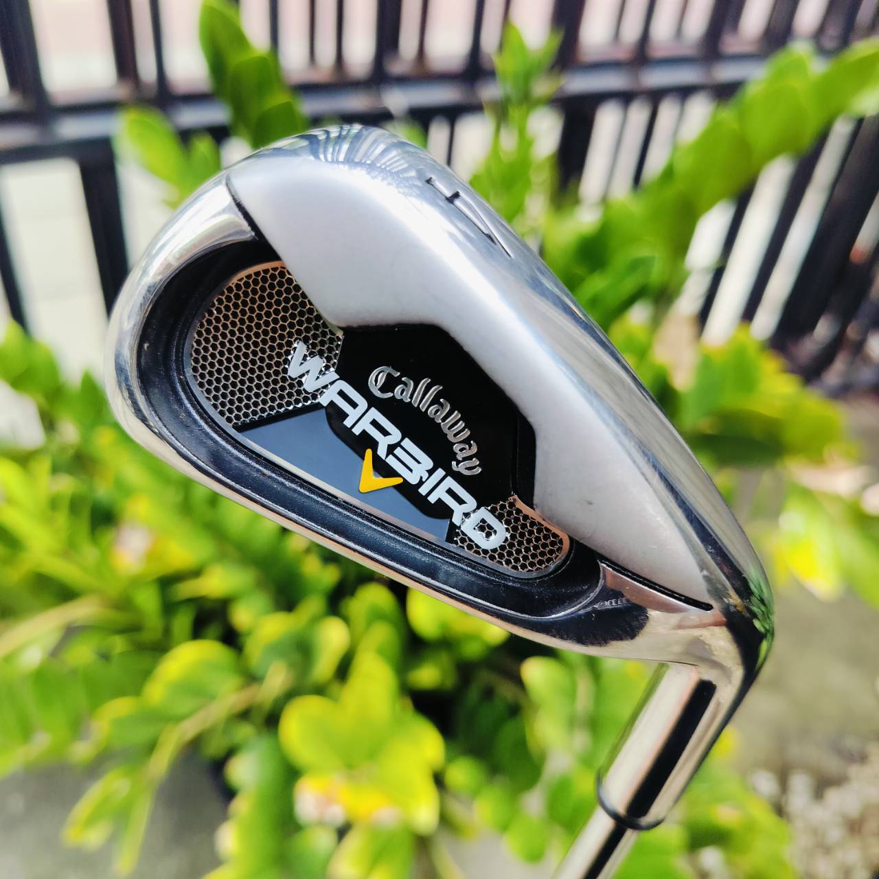 ชุดเหล็ก Callaway WAR BIRD ก้าน UNI FLEX สภาพสวยมาก สติ๊กเกอร์ที่ก้านครบ เดิมๆเลยค่ะ ตีง่ายอย่างมาก และช่วยให้ตีตรง ชดเชยความผิดพลาดสูงสุด ระยะดีมาก ไม้กอล์ฟพรีเมี่ยมมือสอง ของแท้ By NakaraLuxurious