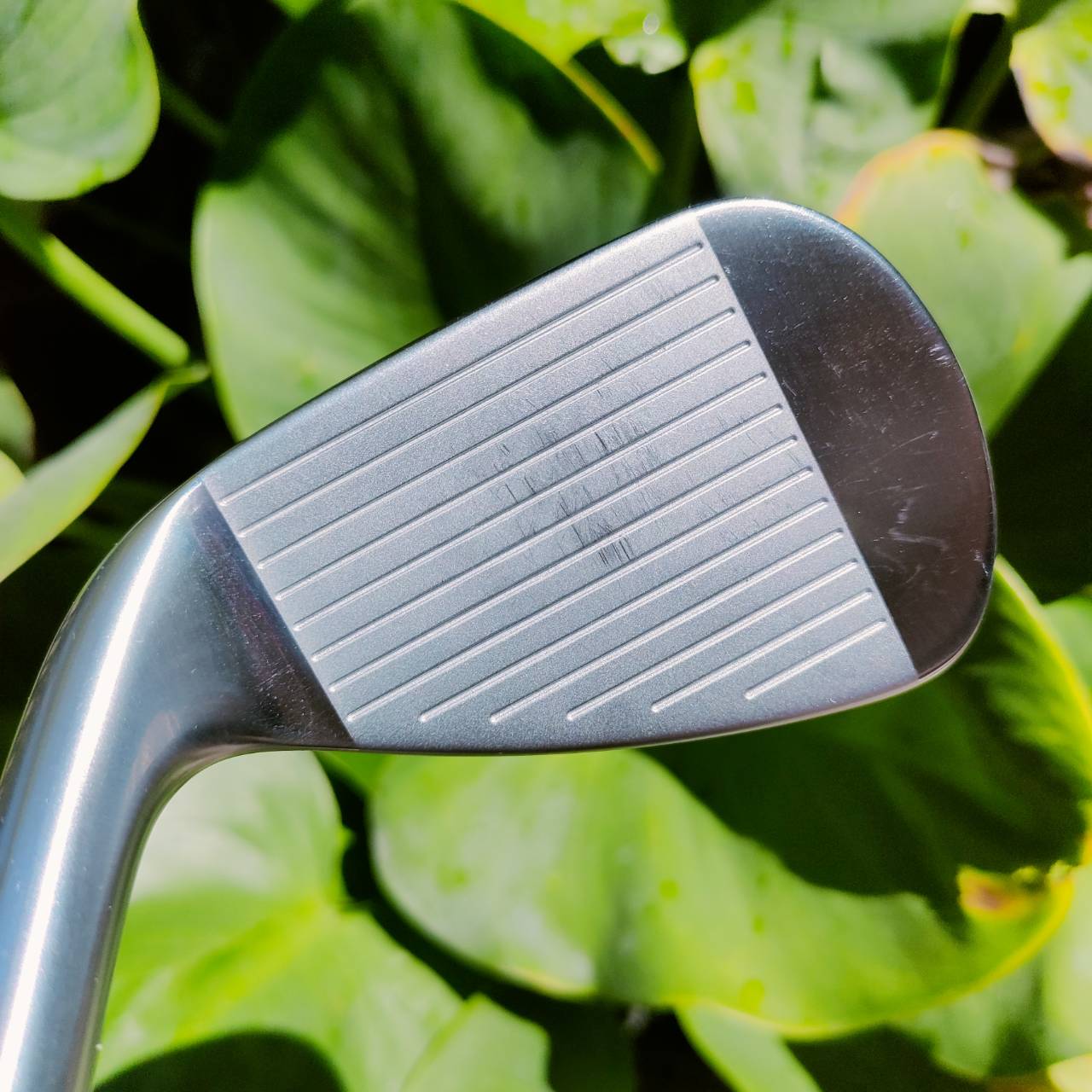 ชุดเหล็ก Titleist AP3 718 จากการพัฒนาชุดเหล็ก AP1 และ AP2 มาผสมผสานเข้าด้วยกัน เพื่อสร้างเหล็กที่ตีไกลที่สุด สร้างความเร็วได้สูงสุดเท่าที่ Titleist เคยมีมา ไม้กอล์ฟพรีเมี่ยมมือสอง ของแท้ By NakaraLuxurious